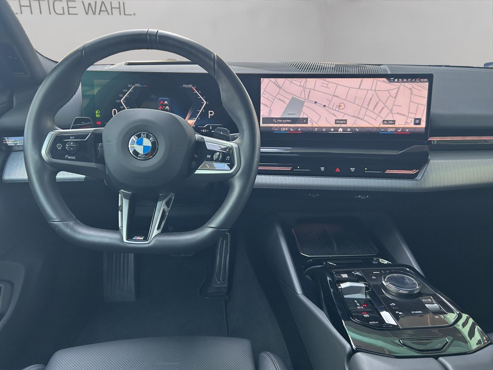 BMW 520d xDrive Touring-image-16