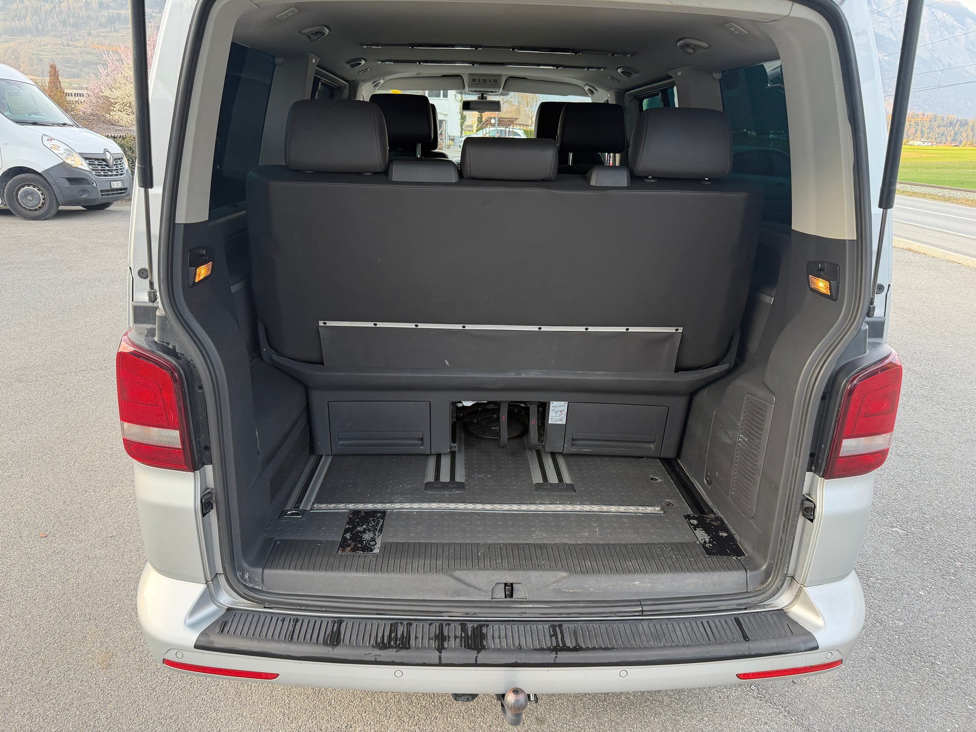 VW T5 Multivan 2.0 Bi-TDI CR Highline 4Motion DSG-image-12