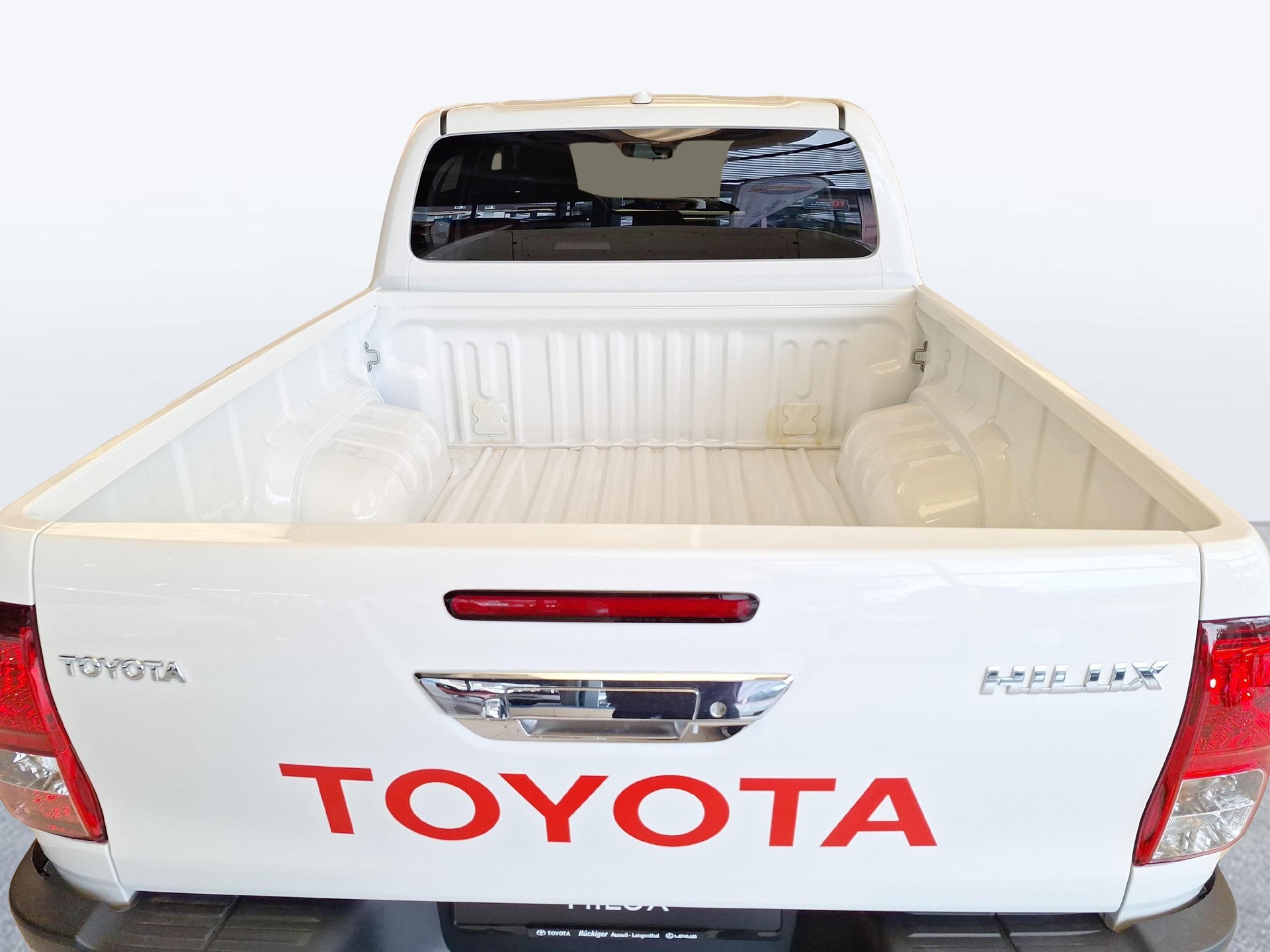 TOYOTA Hilux Double Cab.-Pick-up 2.8 D-4D 204 Style-image-11