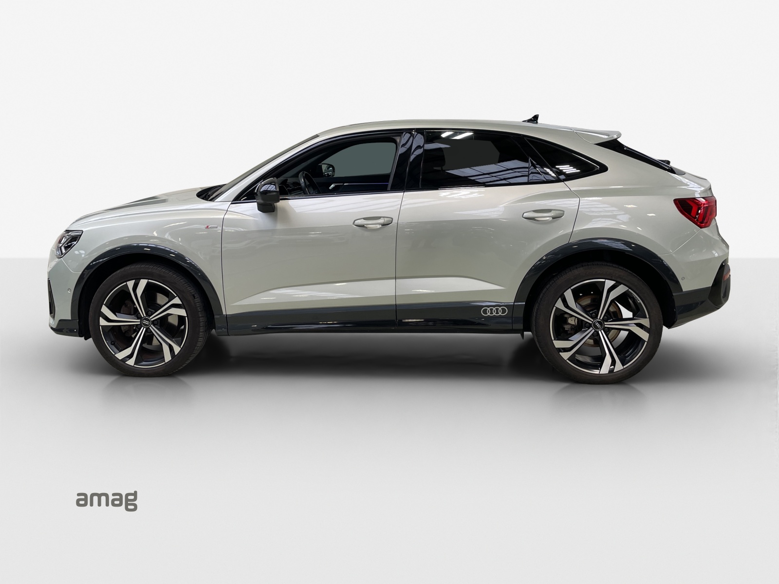 AUDI Q3 Sportback 45 TFSI S line quattro S-tronic-image-1