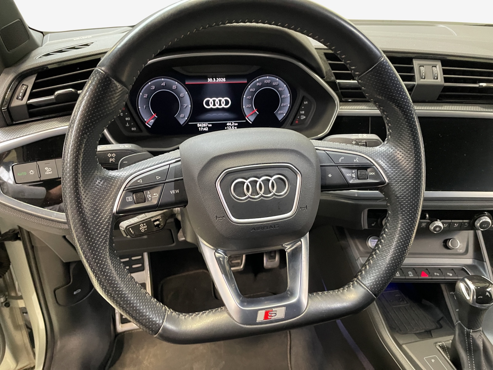 AUDI Q3 Sportback 45 TFSI S line quattro S-tronic-image-9