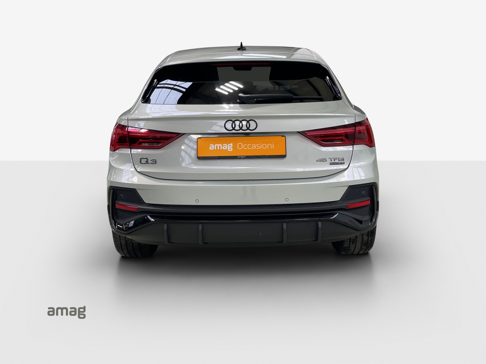 AUDI Q3 Sportback 45 TFSI S line quattro S-tronic-image-3