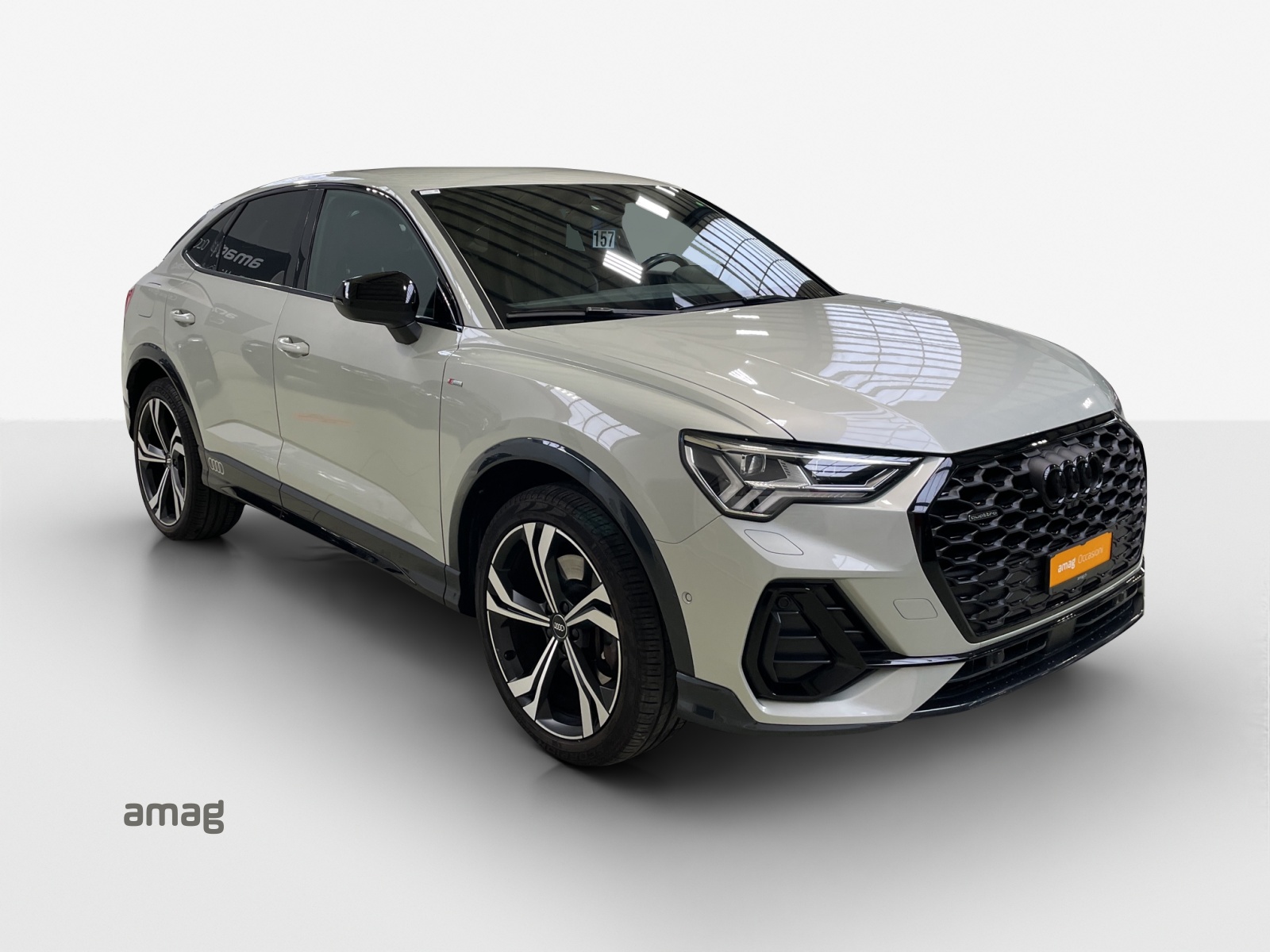 AUDI Q3 Sportback 45 TFSI S line quattro S-tronic-image-5
