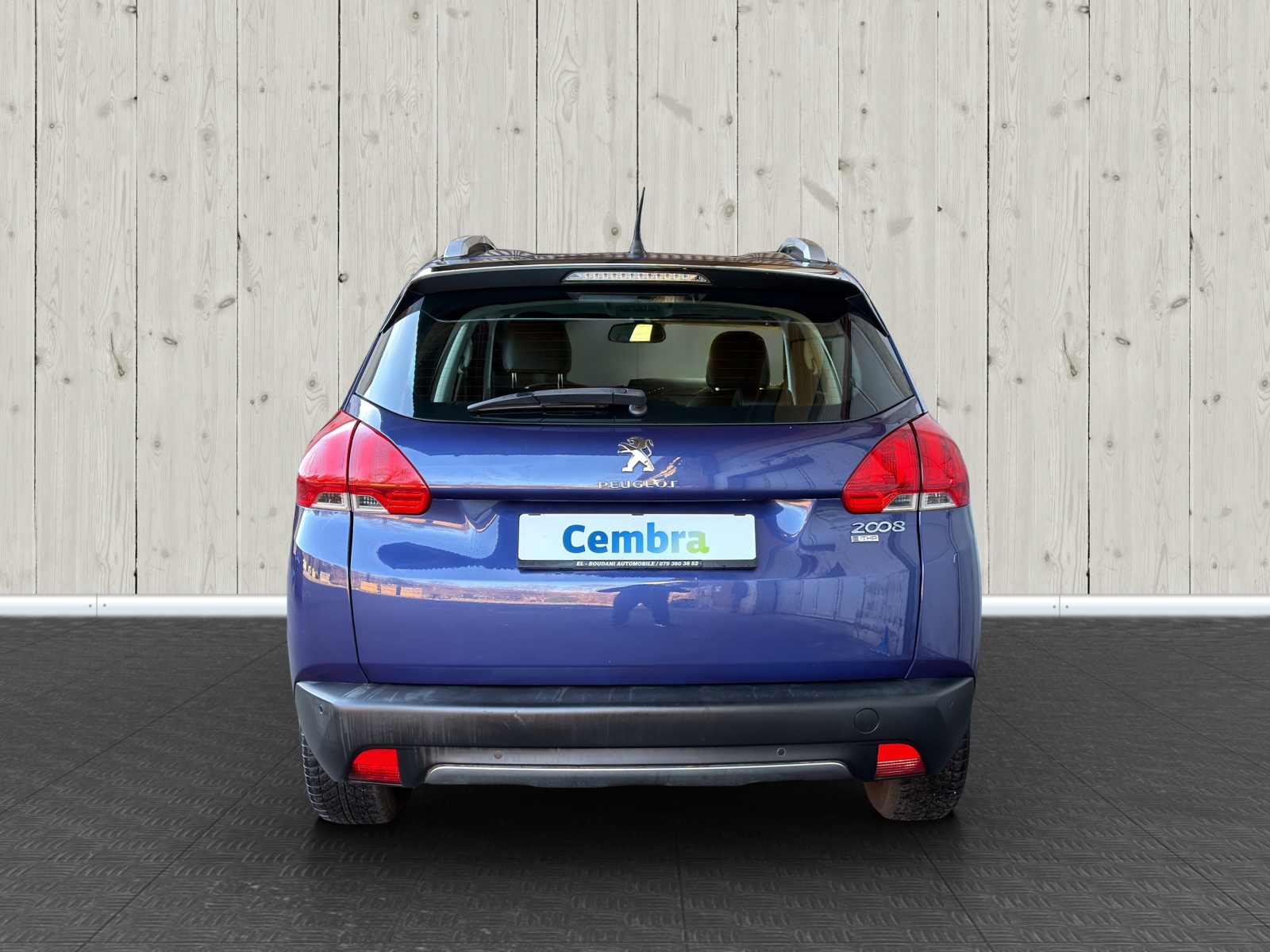 PEUGEOT 2008 1.2 PureTech Allure-image-5