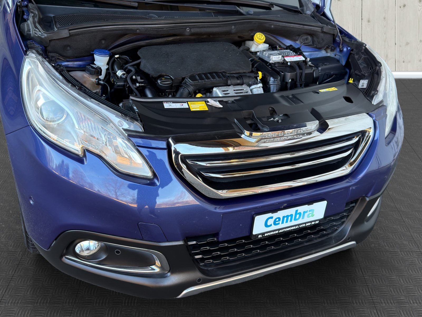 PEUGEOT 2008 1.2 PureTech Allure-image-15