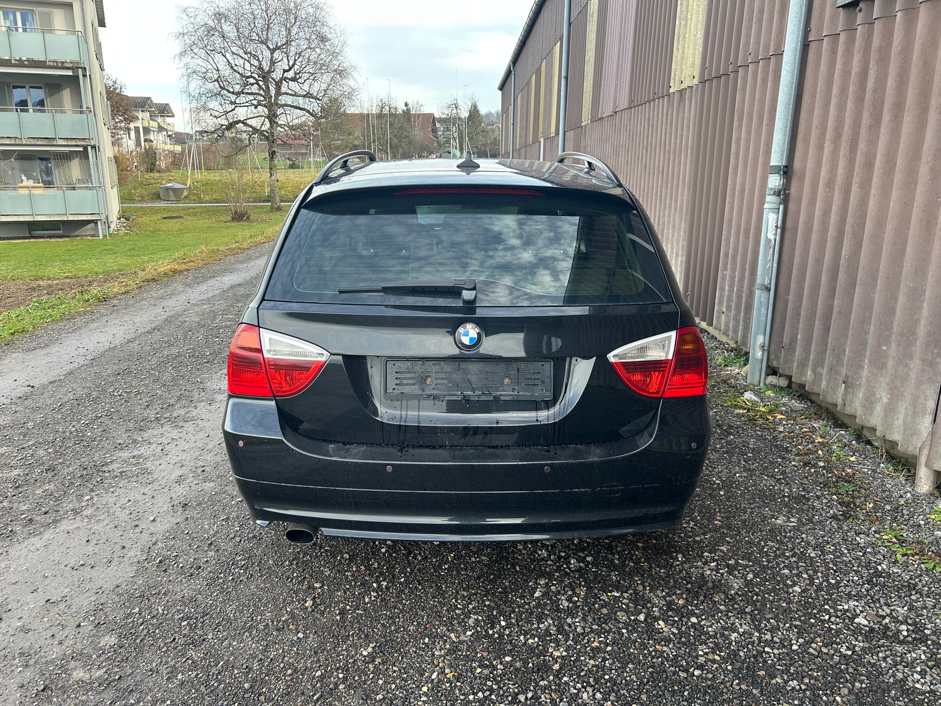 BMW BMW 320 Diesel-image-4