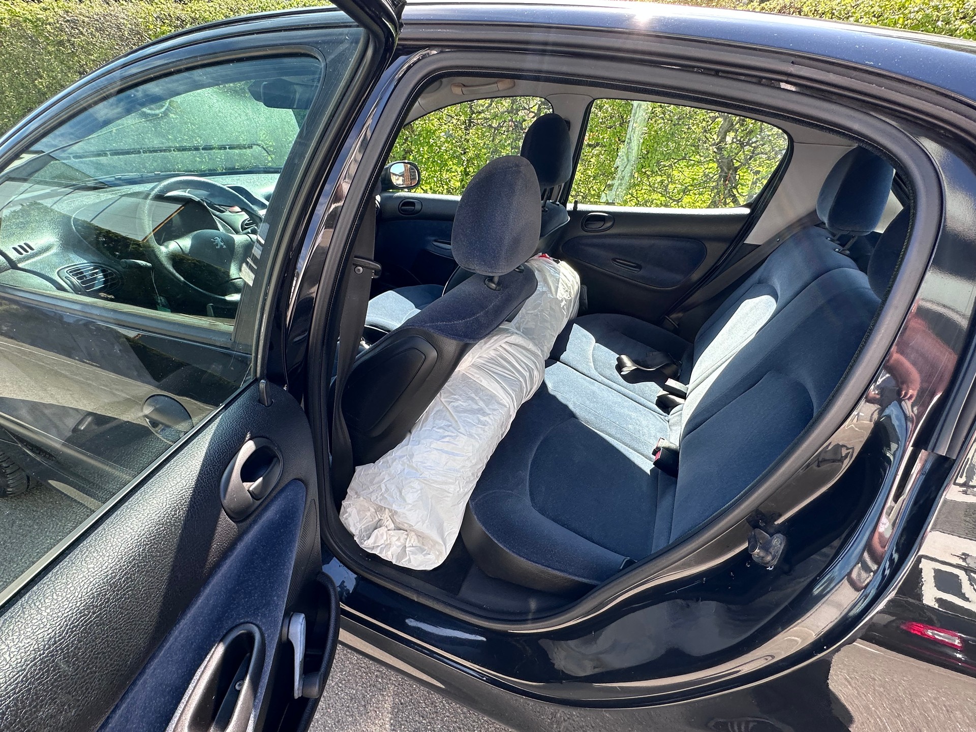PEUGEOT 206 1.6 XT Premium-image-8