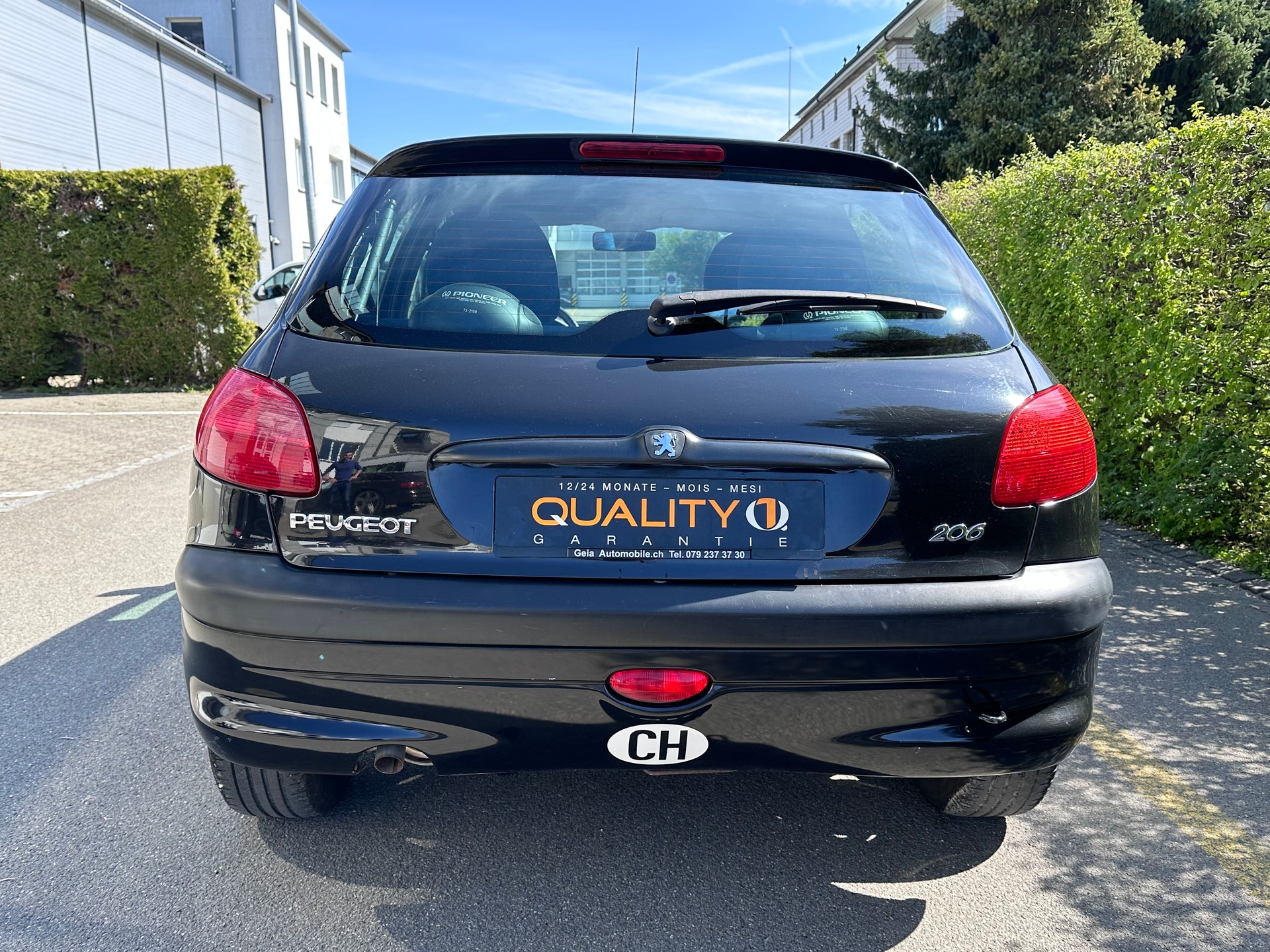 PEUGEOT 206 1.6 XT Premium-image-4
