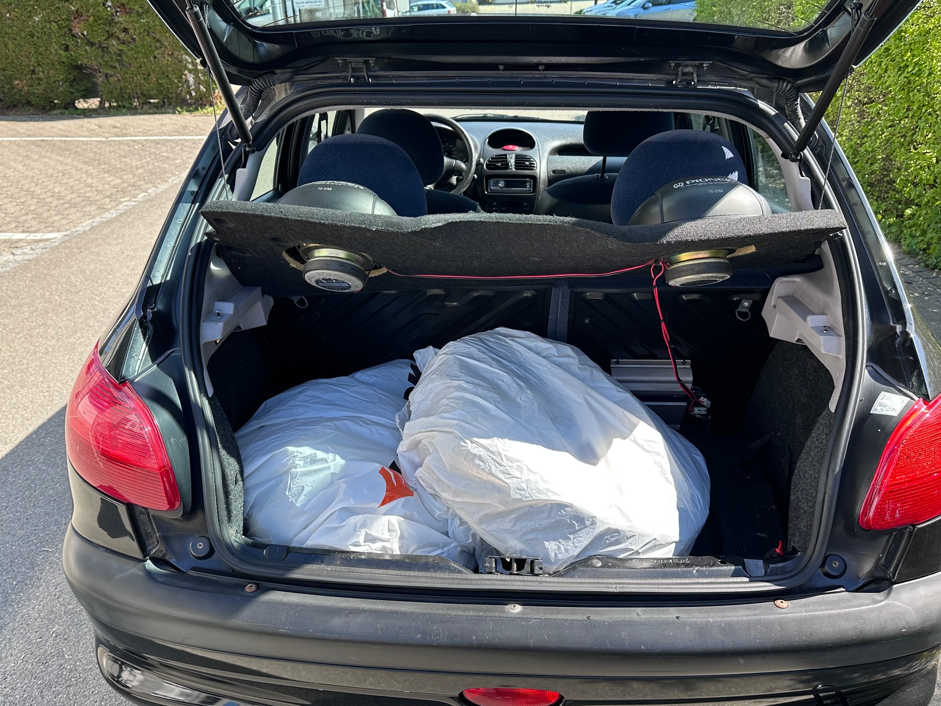 PEUGEOT 206 1.6 XT Premium-image-13