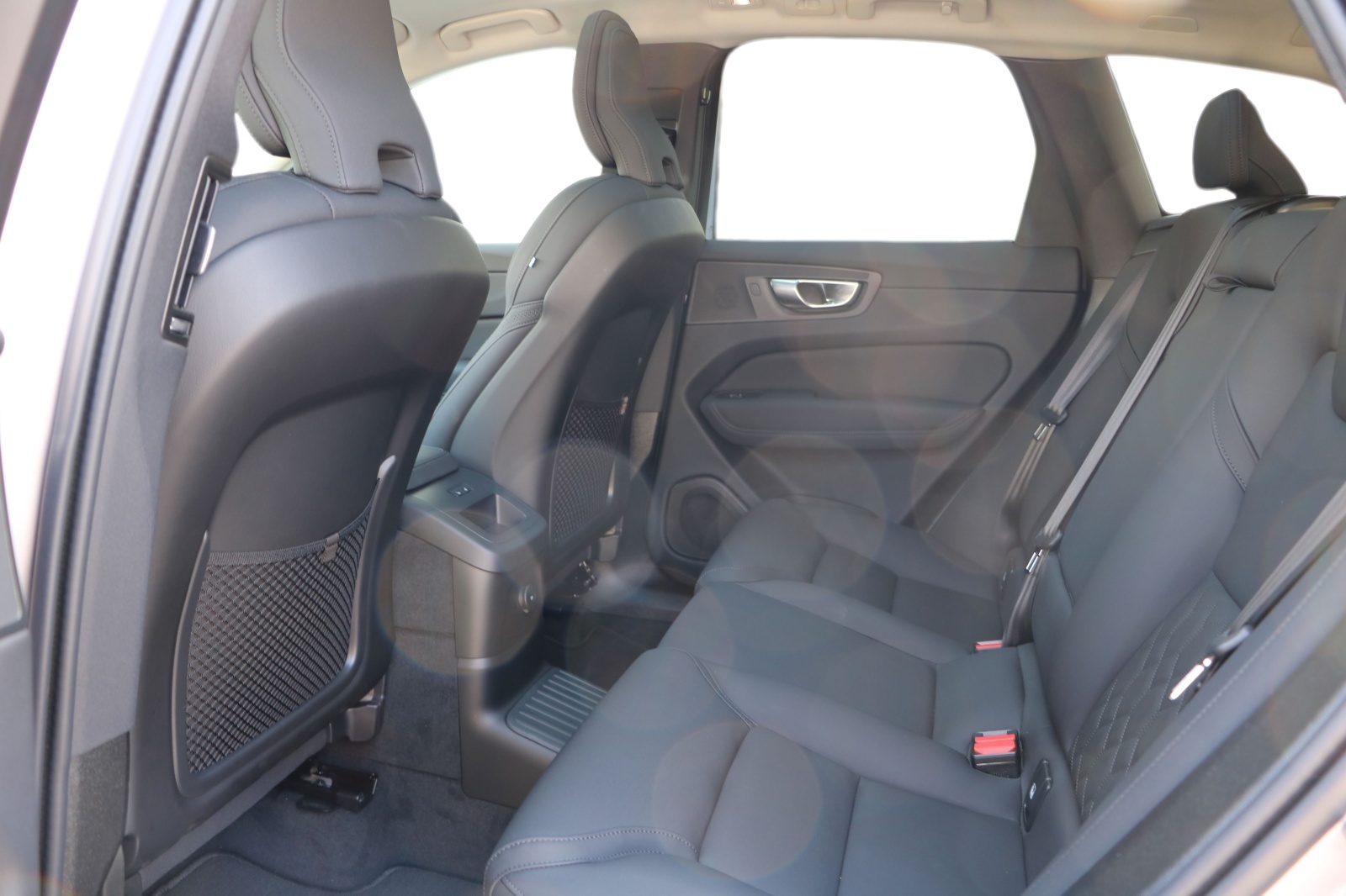 VOLVO XC60 T8 eAWD PluginHybrid Ultra Bright Geartronic-image-11