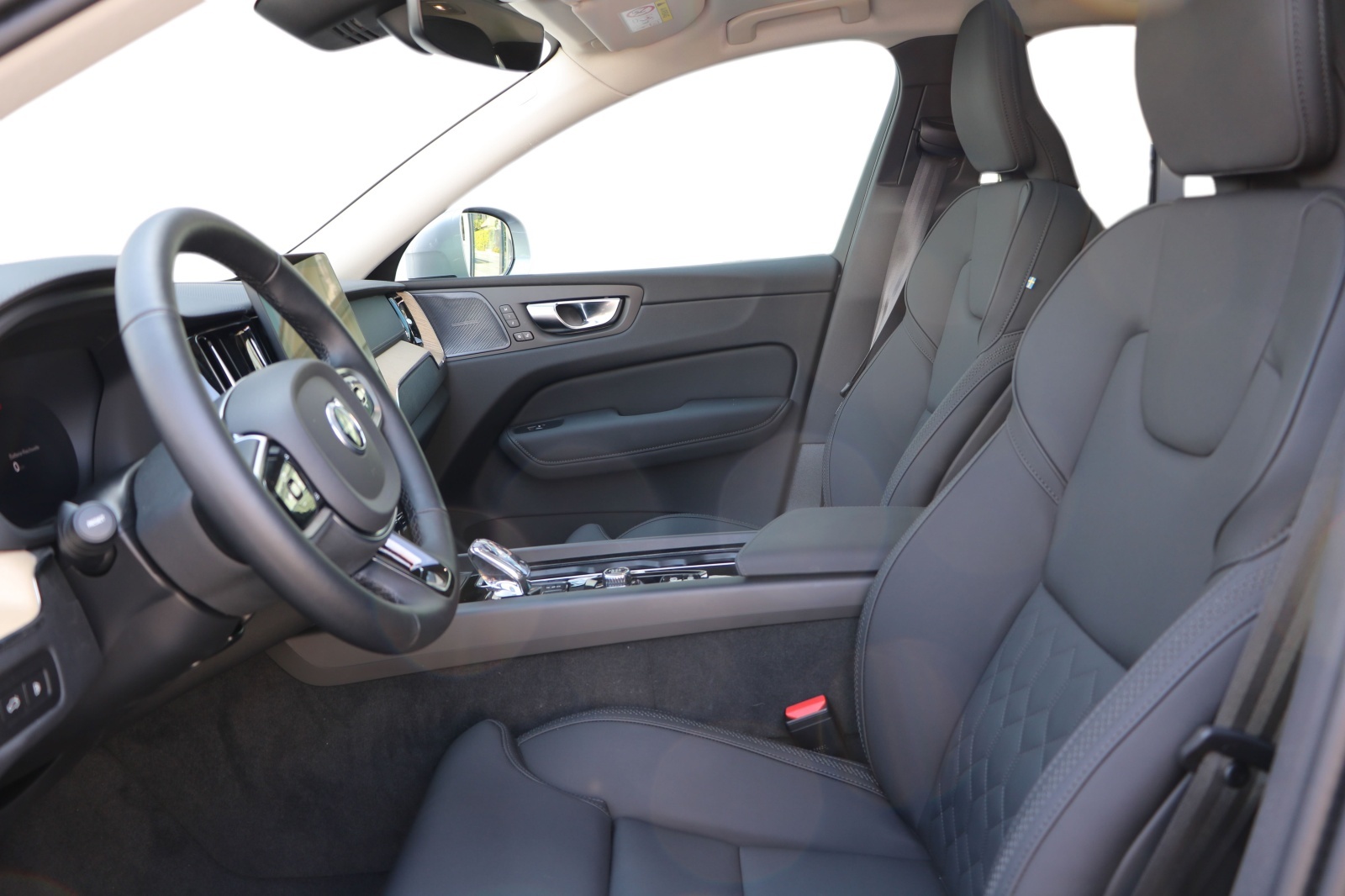 VOLVO XC60 T8 eAWD PluginHybrid Ultra Bright Geartronic-image-7