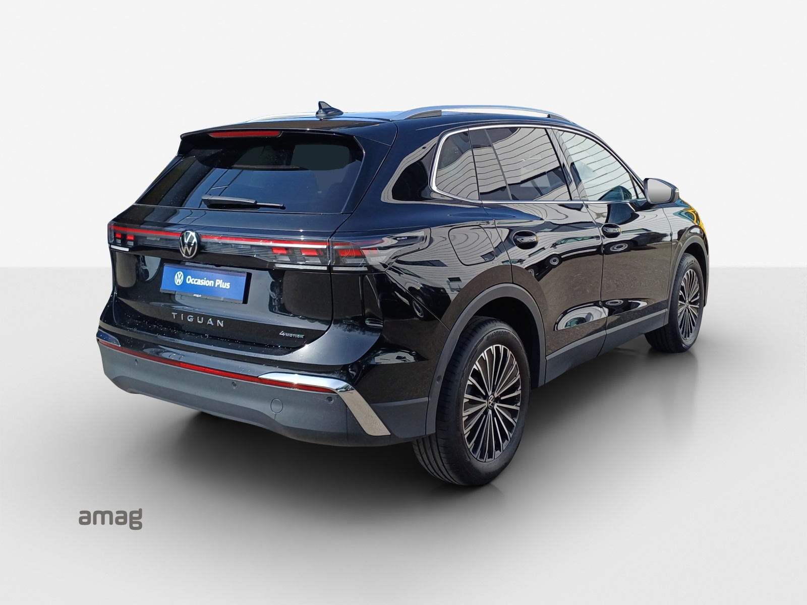 VW Tiguan 2.0 TSI DSG Elegance 4Motion-image-4