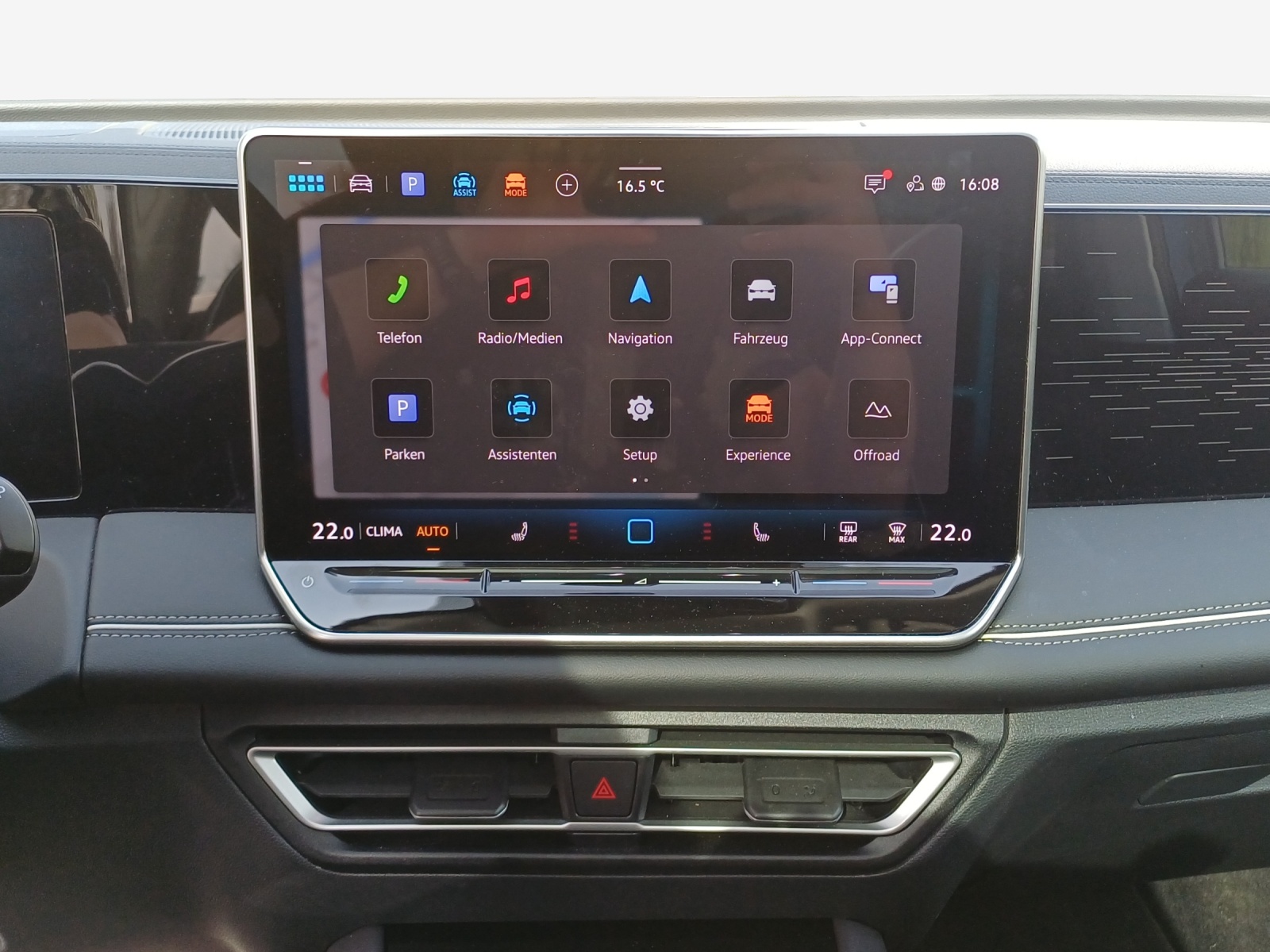 VW Tiguan 2.0 TSI DSG Elegance 4Motion-image-10