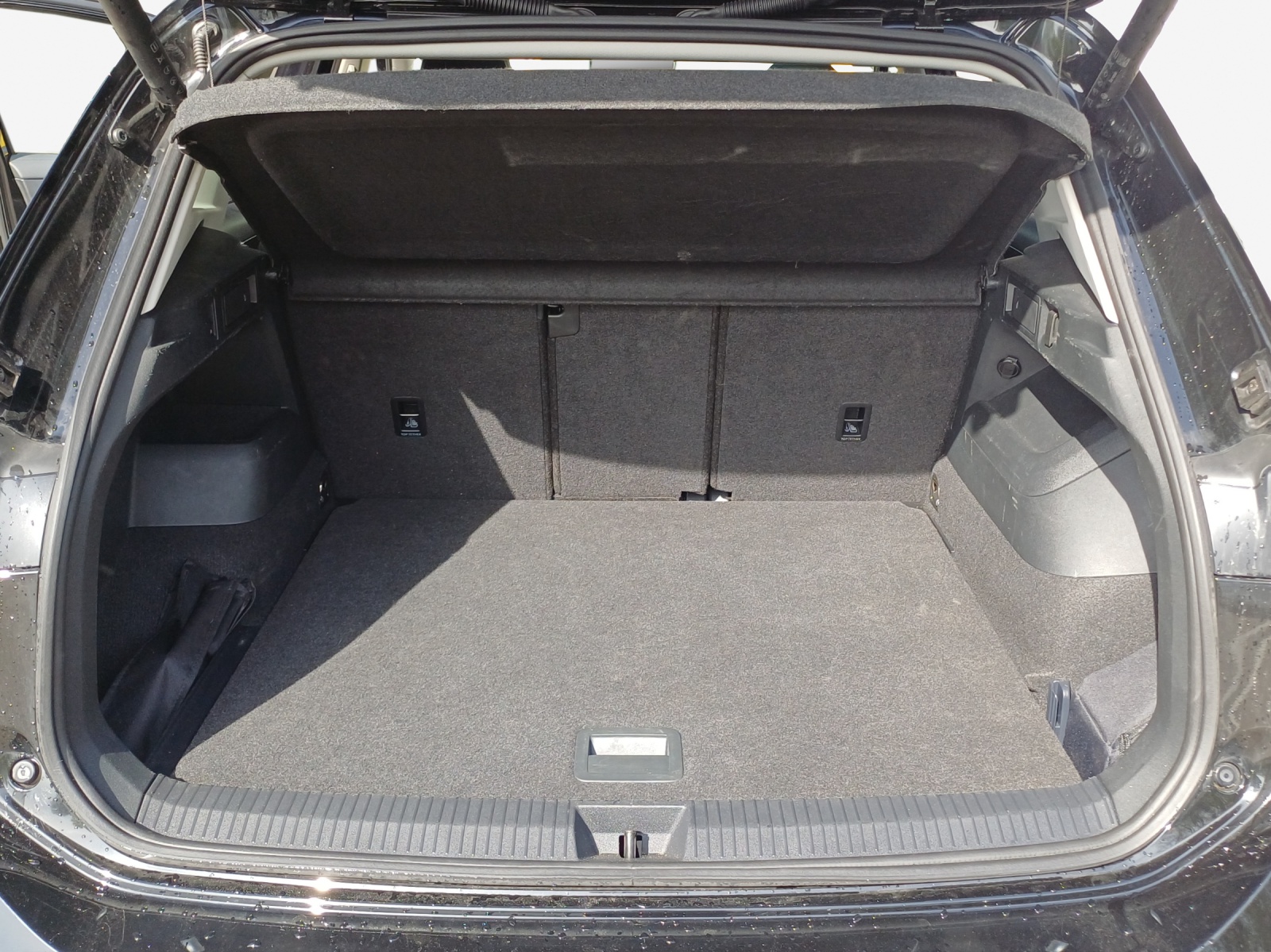 VW Tiguan 2.0 TSI DSG Elegance 4Motion-image-12