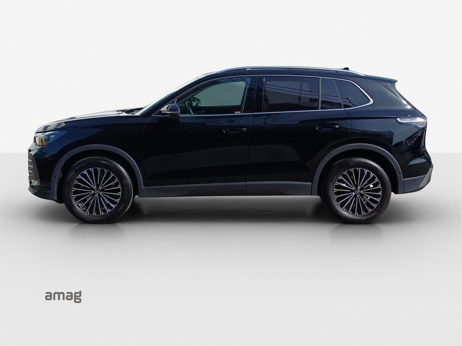 VW Tiguan 2.0 TSI DSG Elegance 4Motion-image-1