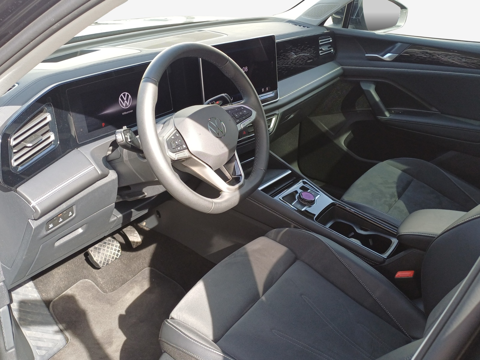 VW Tiguan 2.0 TSI DSG Elegance 4Motion-image-7