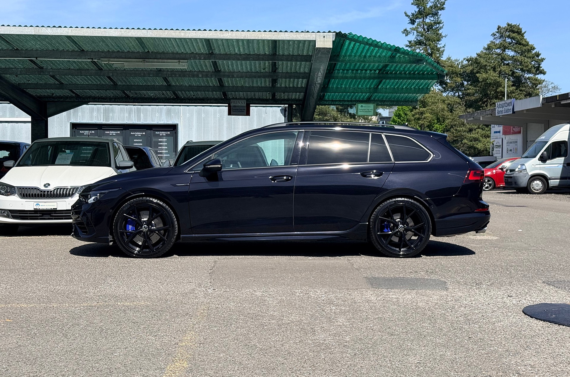 VW Golf Variant 2.0 TSI R DSG 4Motion-showroom-element-2
