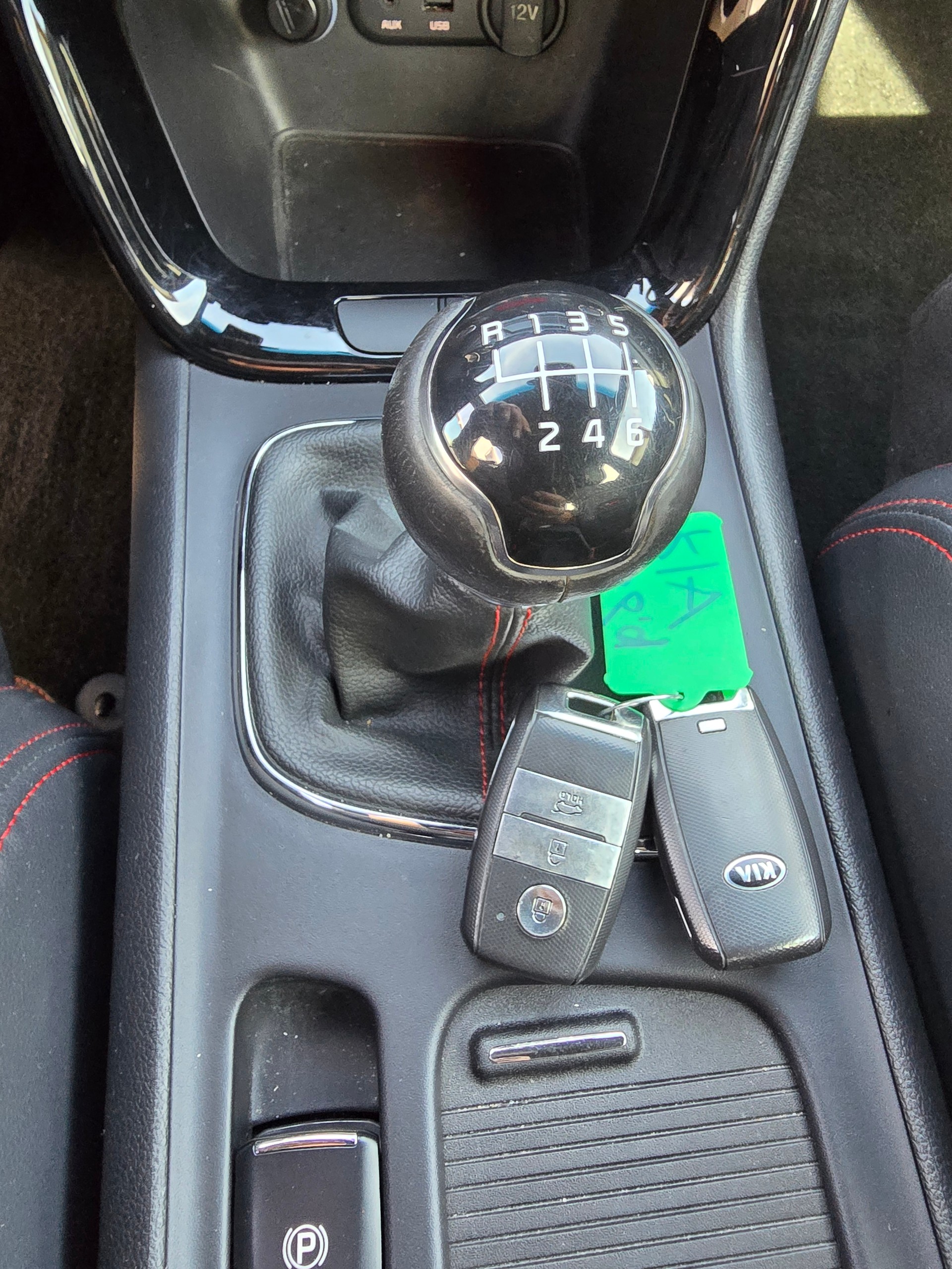 KIA CEED-image-16