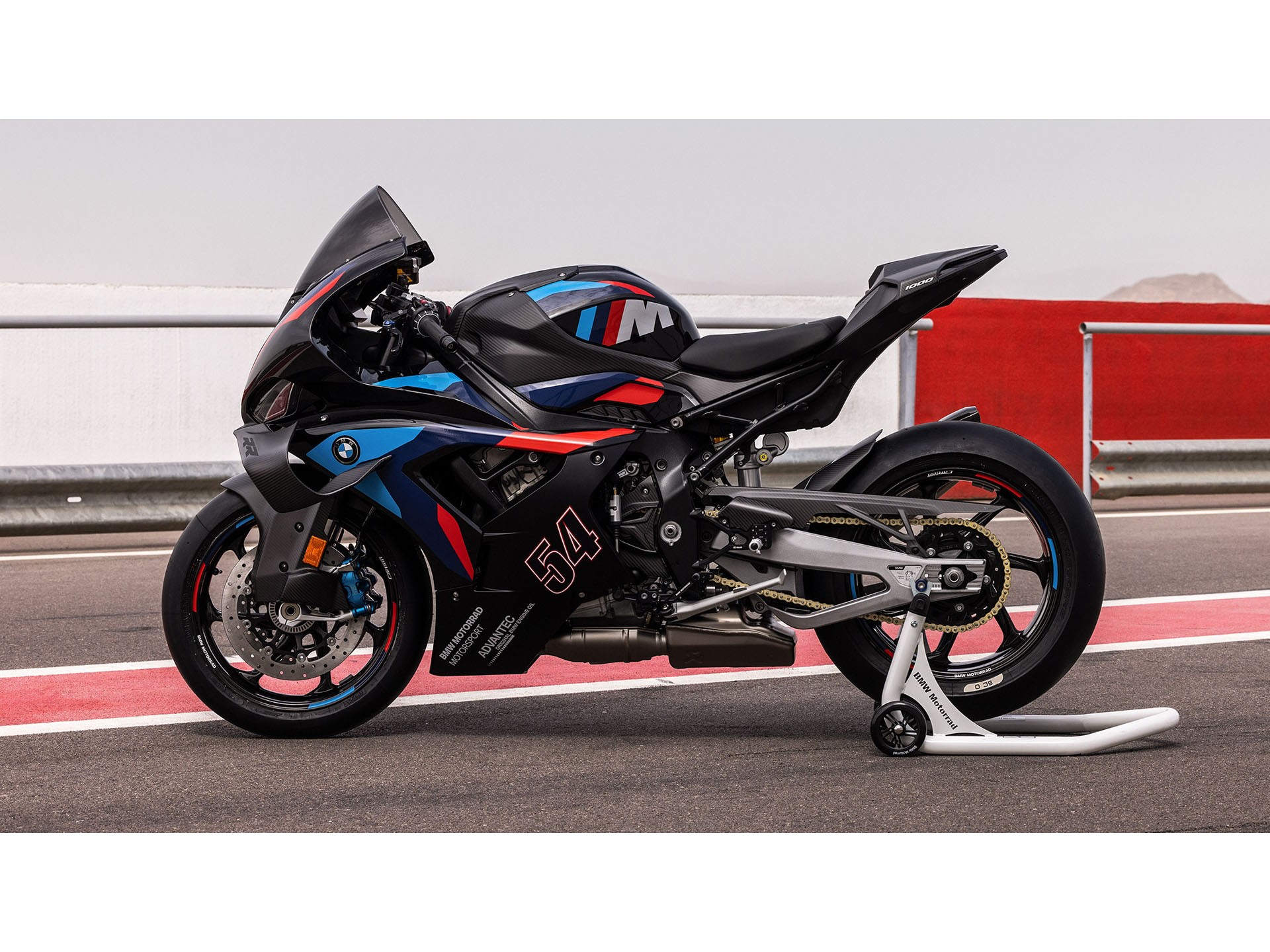 BMW M 1000 RR-showroom-element-1