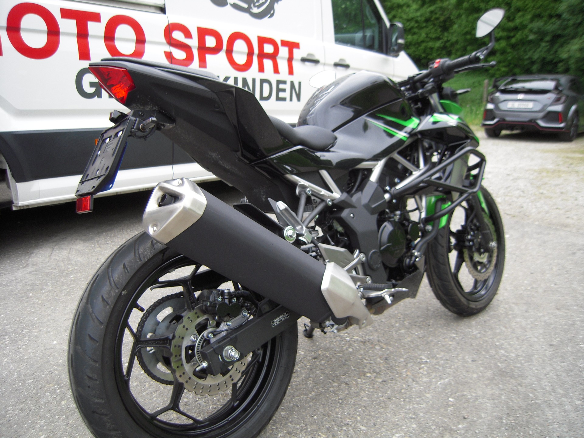 KAWASAKI Z 125-image-4