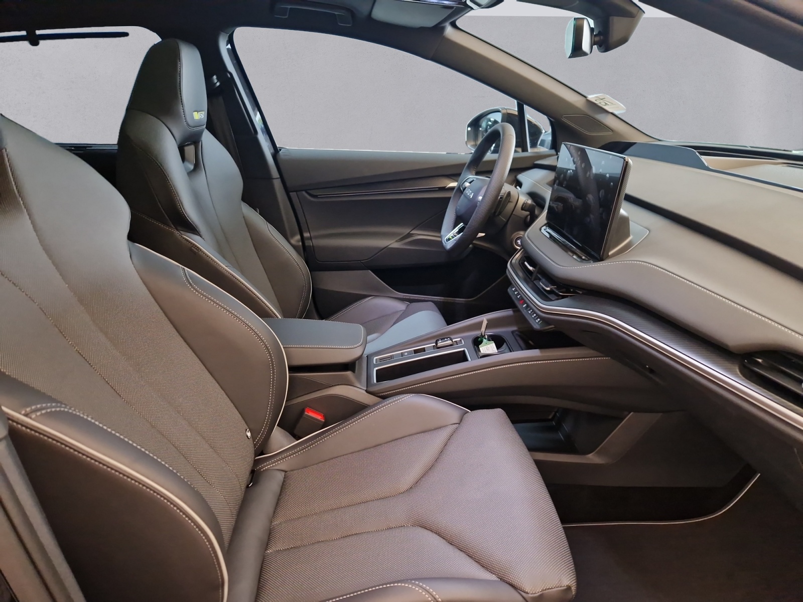 SKODA Enyaq 85x Sportline 4x4-image-12