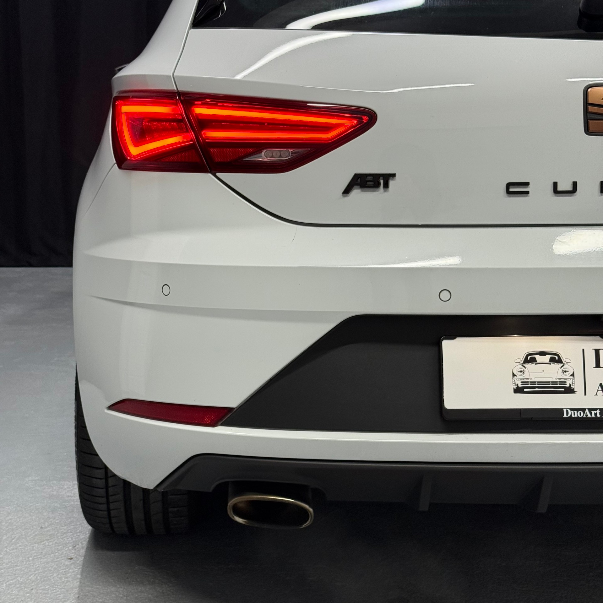 SEAT Leon 2.0 TSI Cupra 340 DSG *ABT POWER-image-7