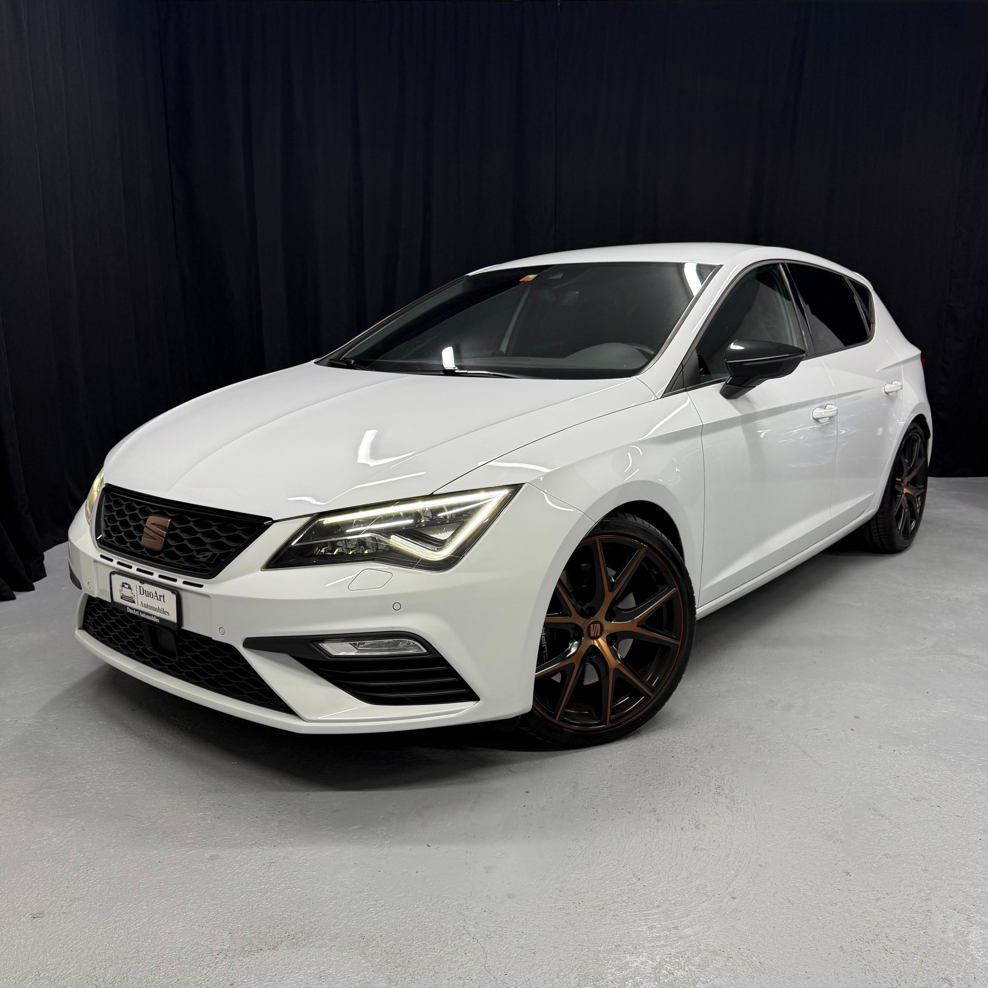 SEAT Leon 2.0 TSI Cupra 340 DSG *ABT POWER-image-1
