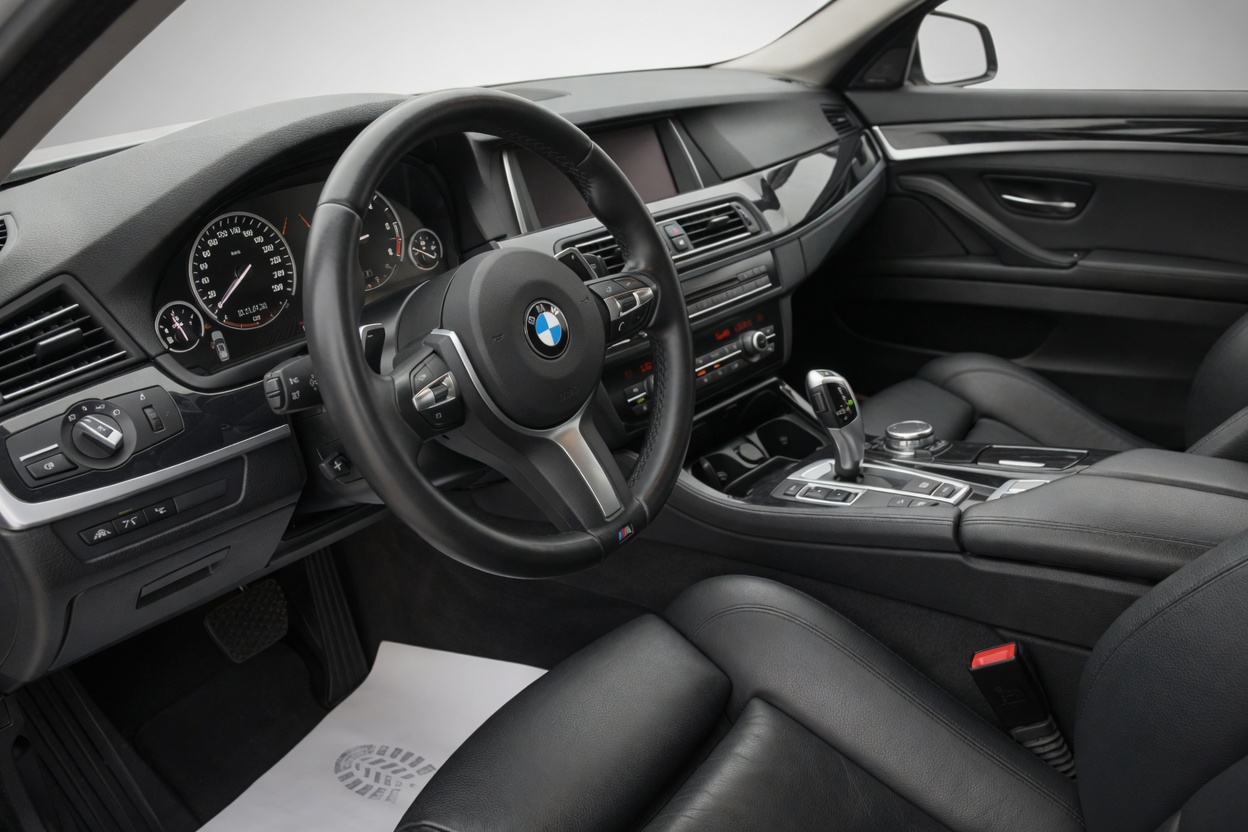 BMW 520d Touring xDrive Steptronic-image-7
