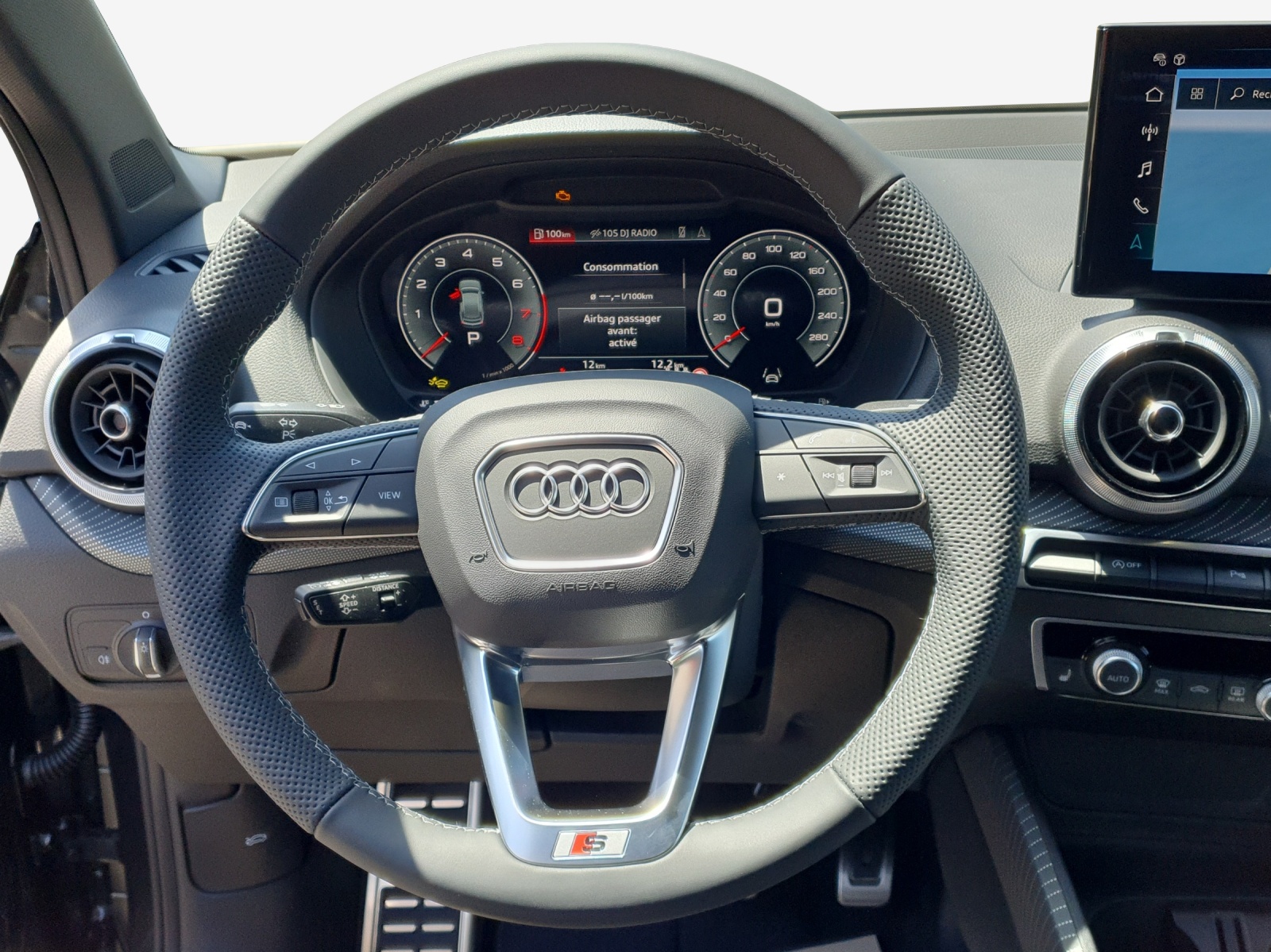 AUDI Q2 35 TFSI advanced S-tronic-image-9