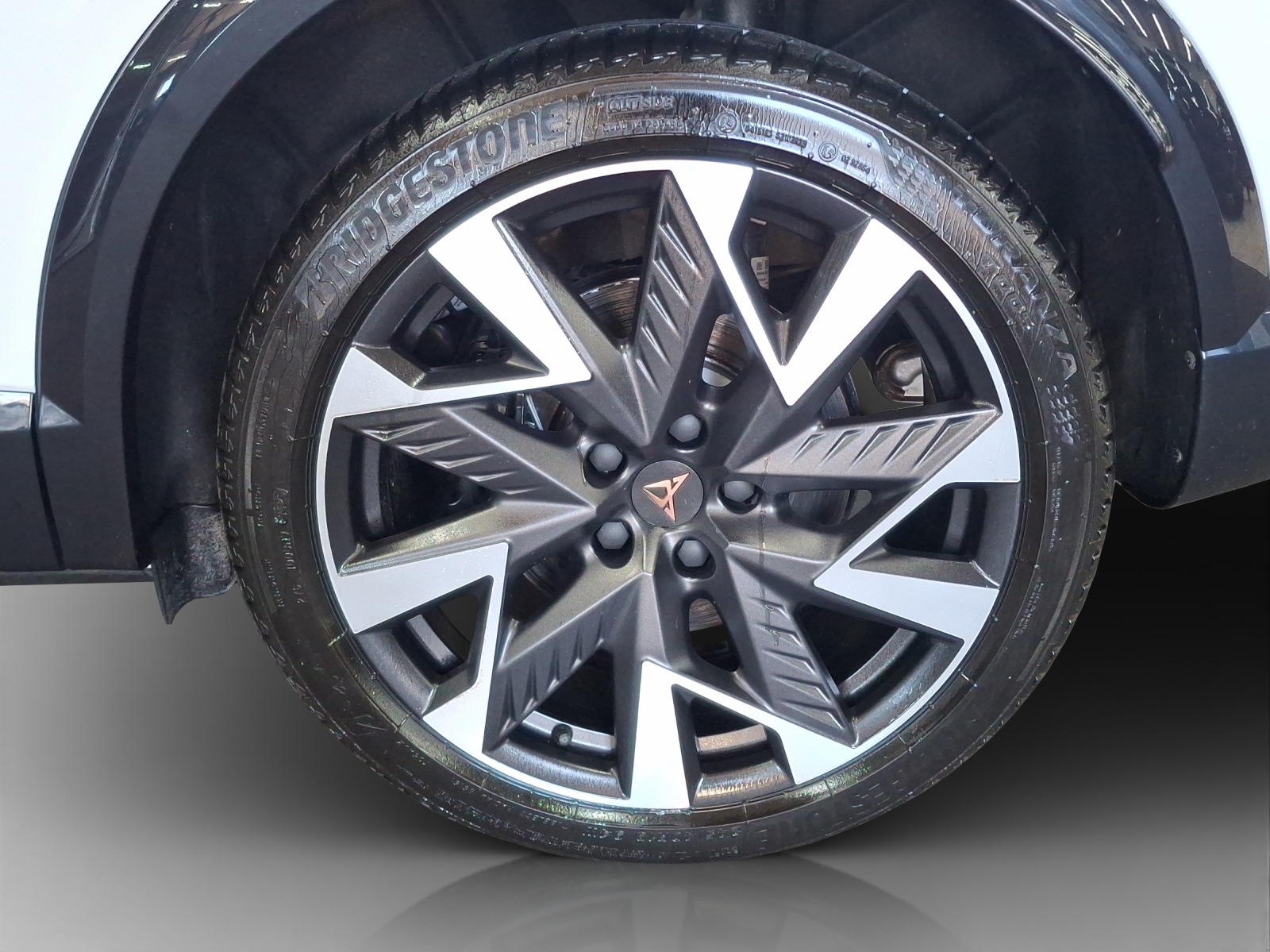 CUPRA Formentor 1.4 e-HYBRID pHEV Tribe Edition DSG-image-14