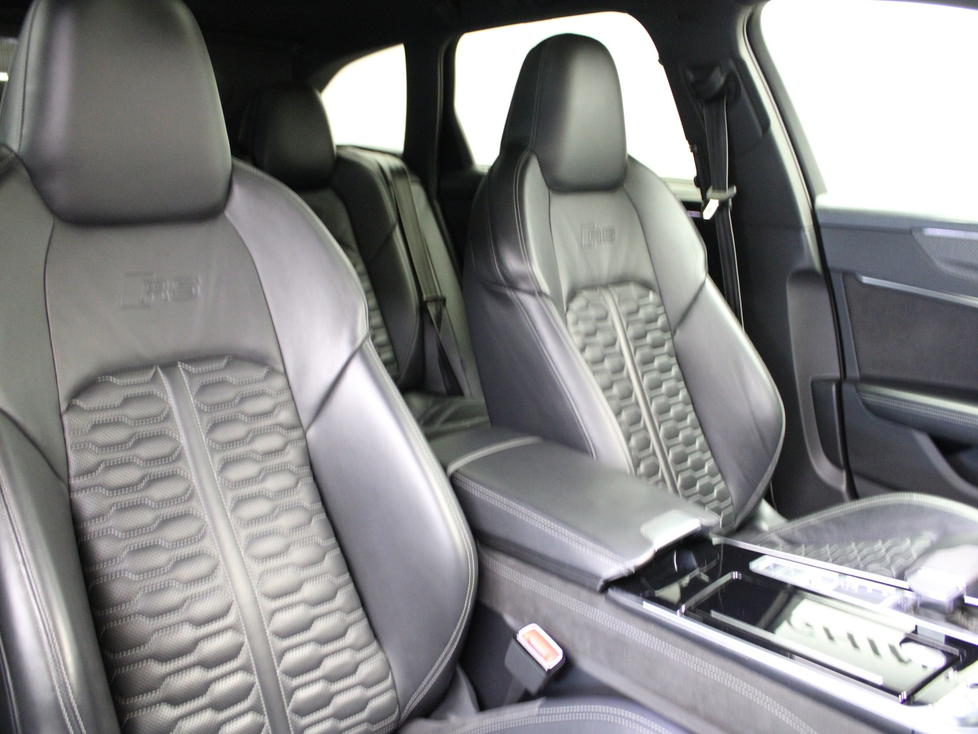AUDI RS6 Avant 4.0 TFSI V8 ABT-image-5