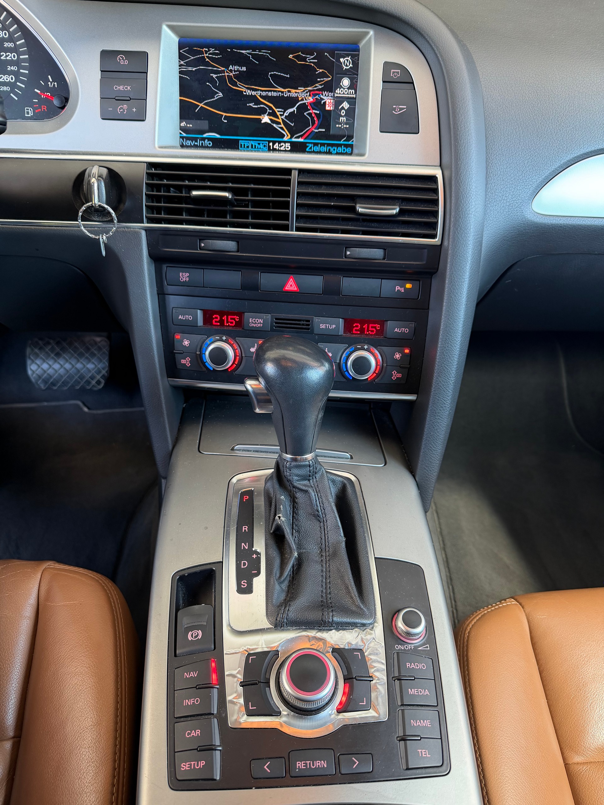 AUDI A6 Avant 2.7 V6 TDI-image-14