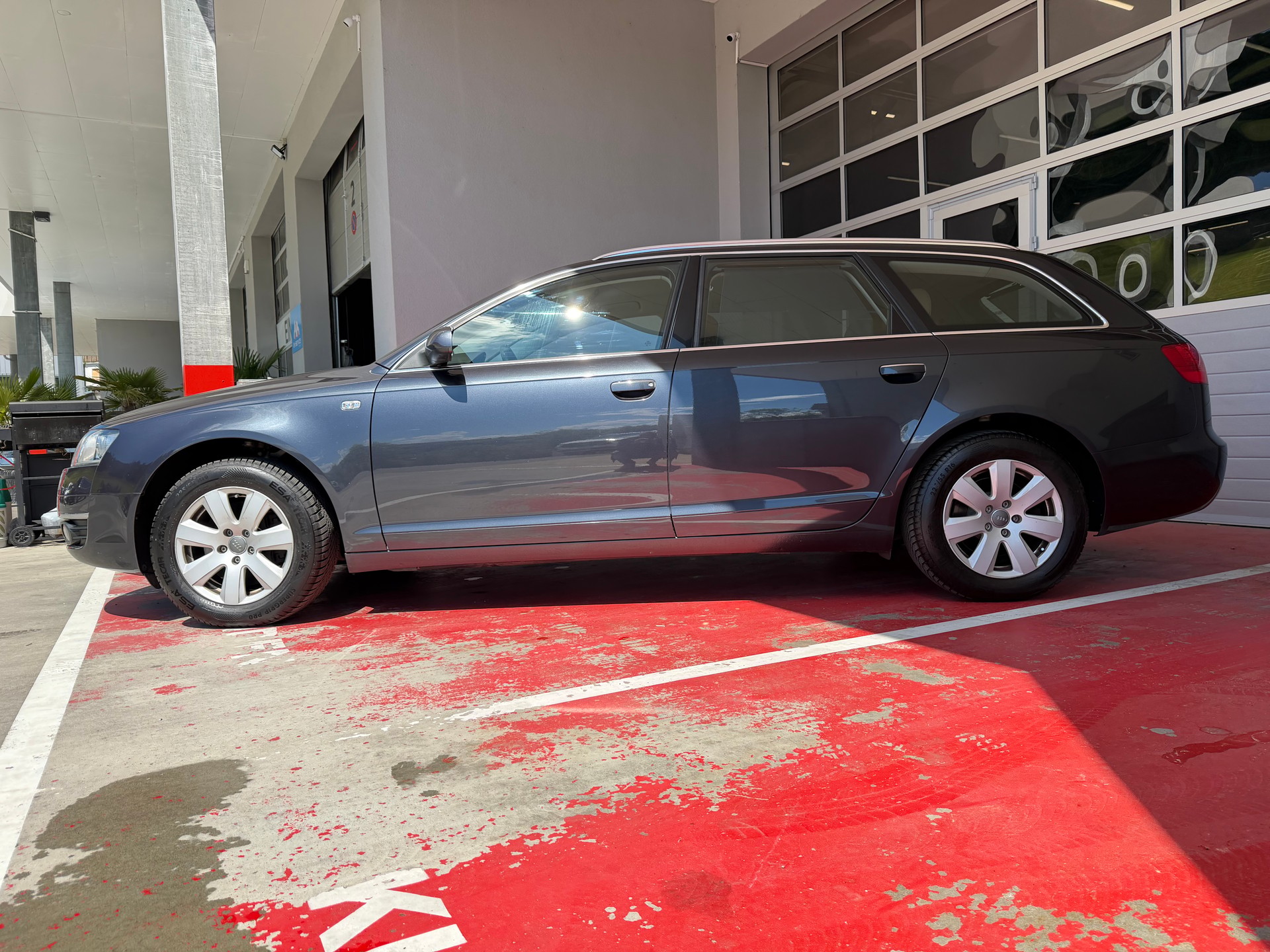 AUDI A6 Avant 2.7 V6 TDI-image-1