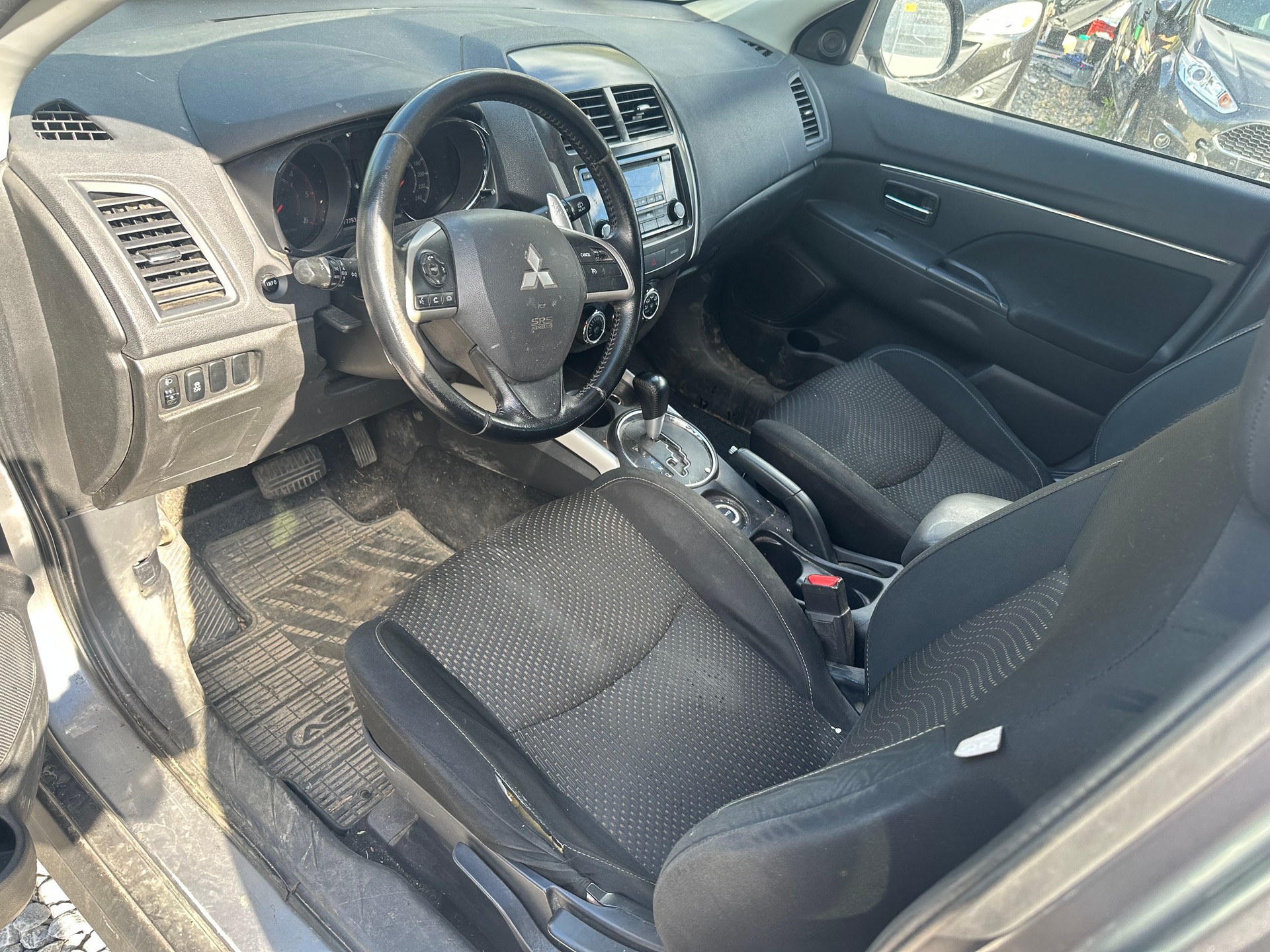 MITSUBISHI ASX 2.2 DID Navigator 4WD Automatic-image-14
