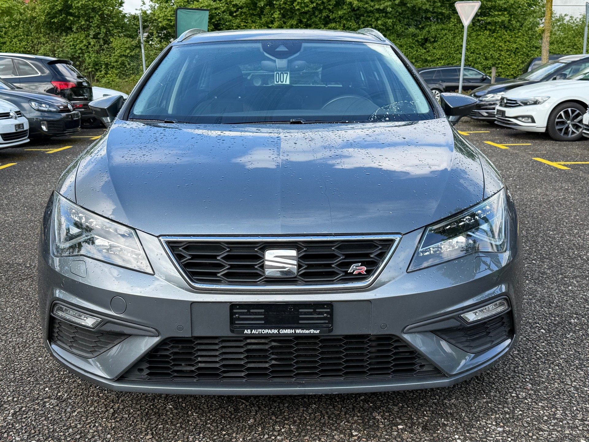 SEAT Leon ST 1.8 TSI FR DSG-image-1