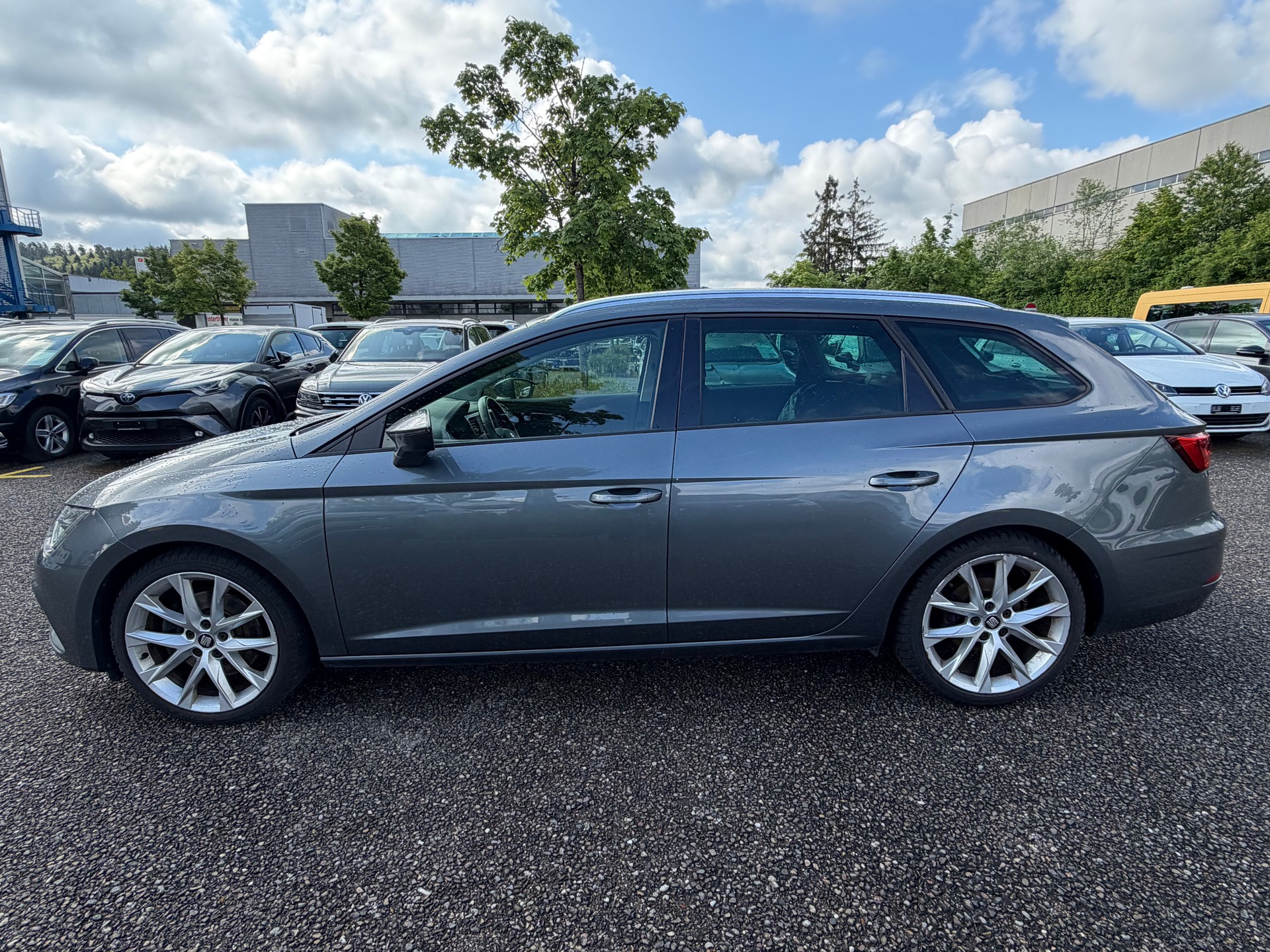 SEAT Leon ST 1.8 TSI FR DSG-image-7