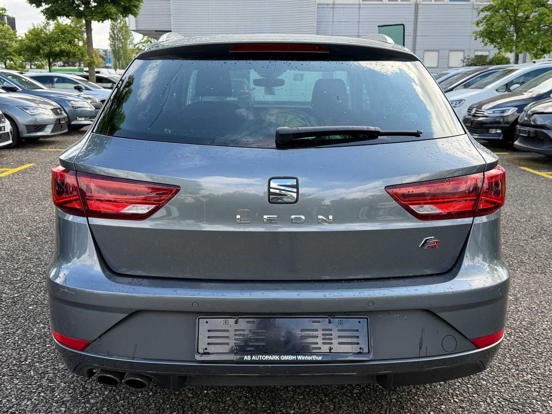 SEAT Leon ST 1.8 TSI FR DSG-image-5