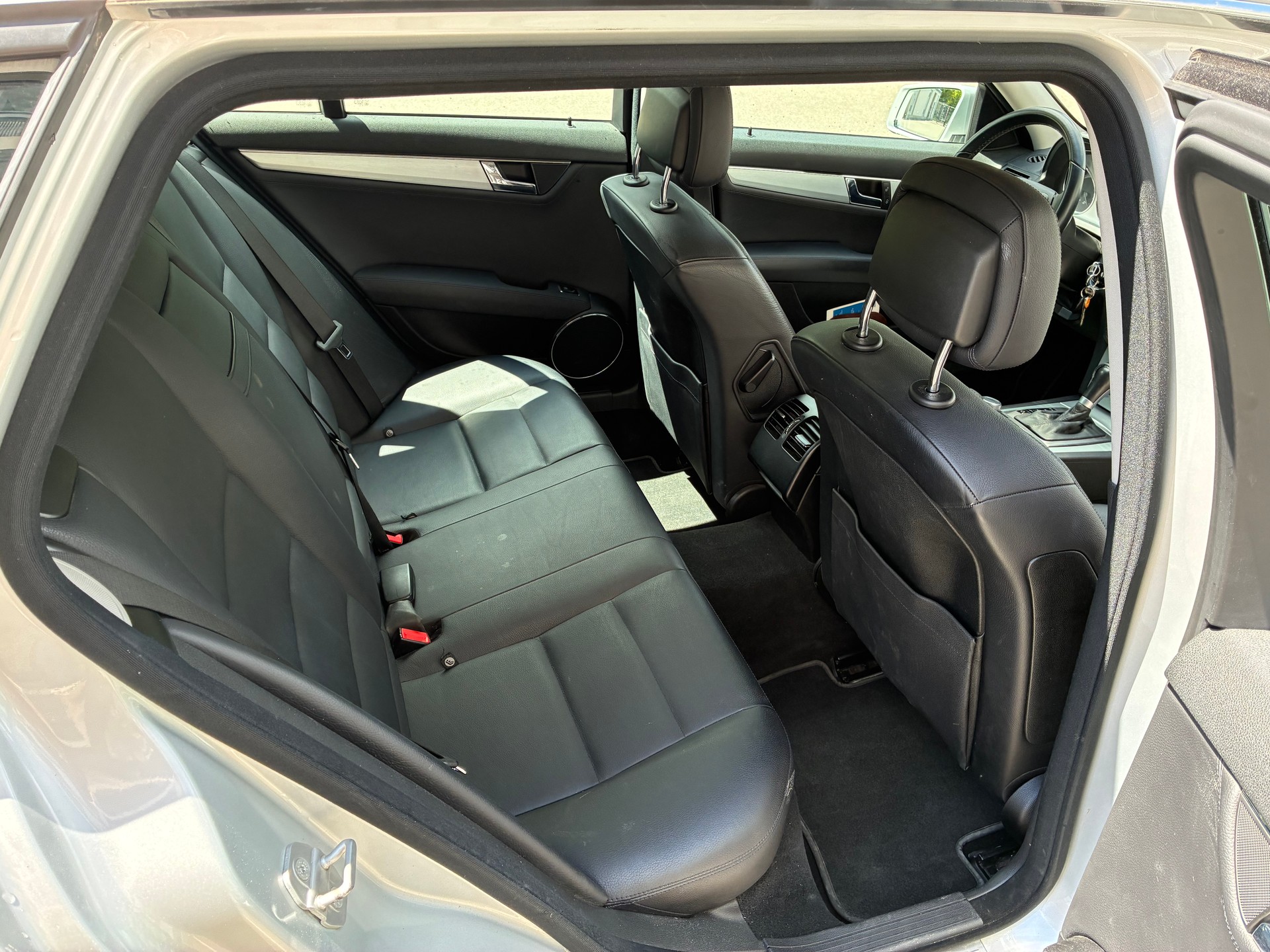 MERCEDES-BENZ C 350 V6-image-4