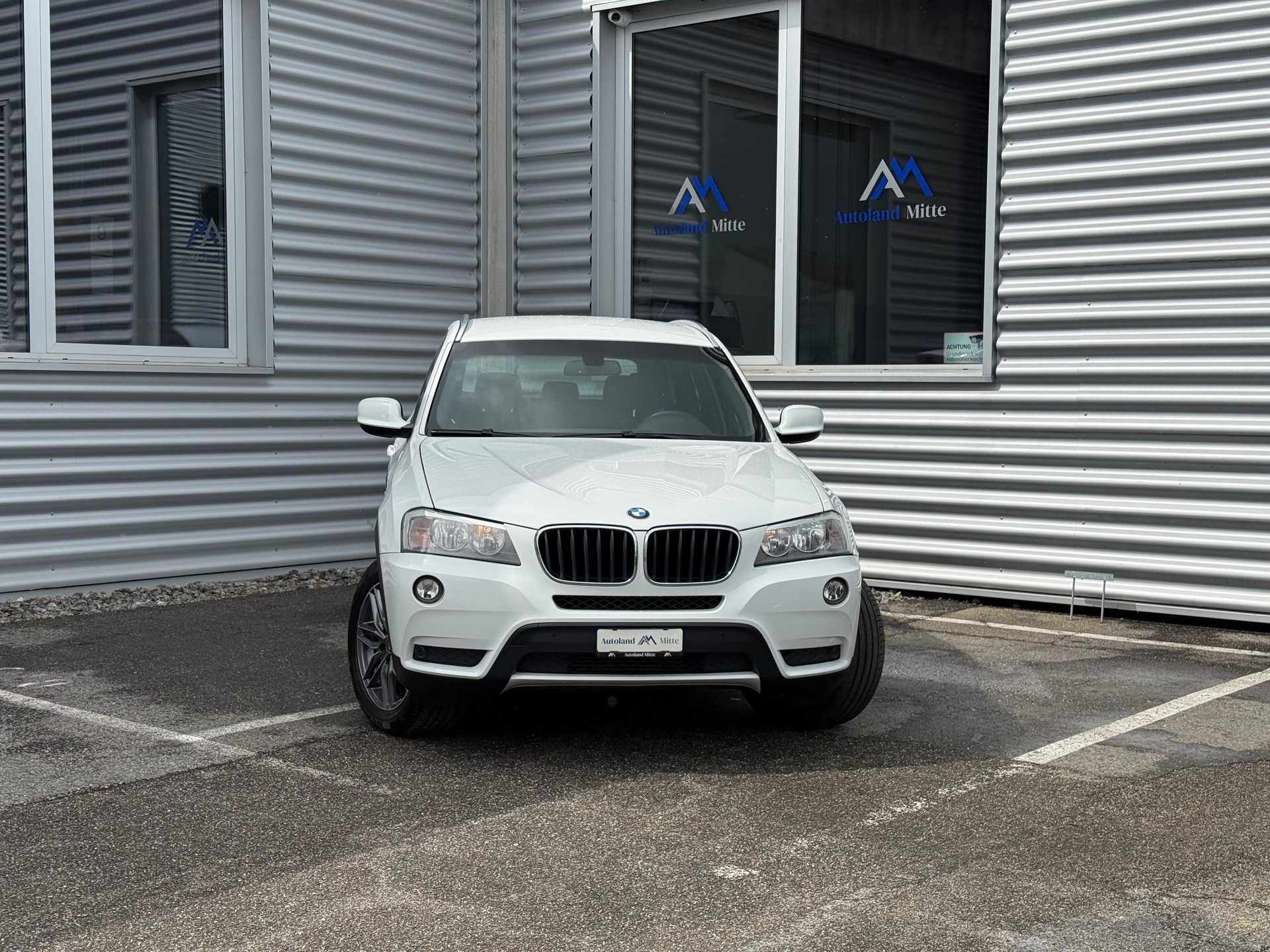 BMW X3 xDrive 20d Steptronic-showroom-element-2