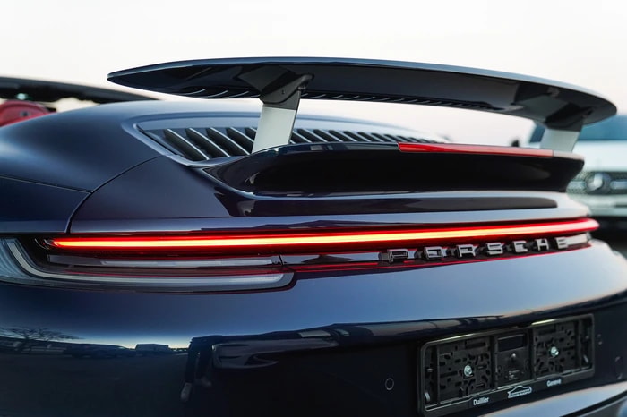 PORSCHE 911 Turbo S Cabriolet PDK-image-8