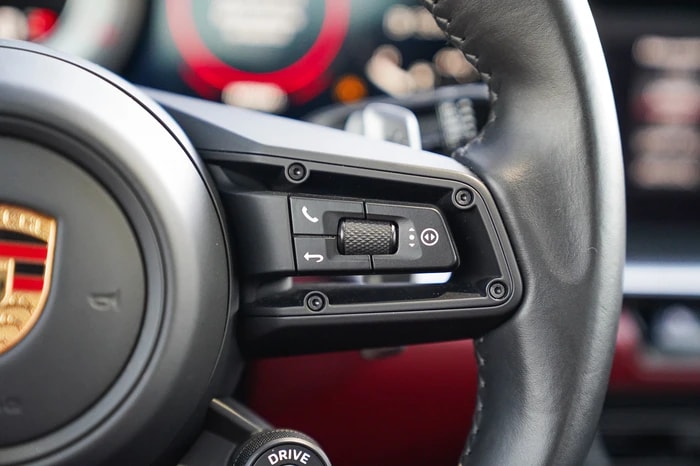 PORSCHE 911 Turbo S Cabriolet PDK-image-21