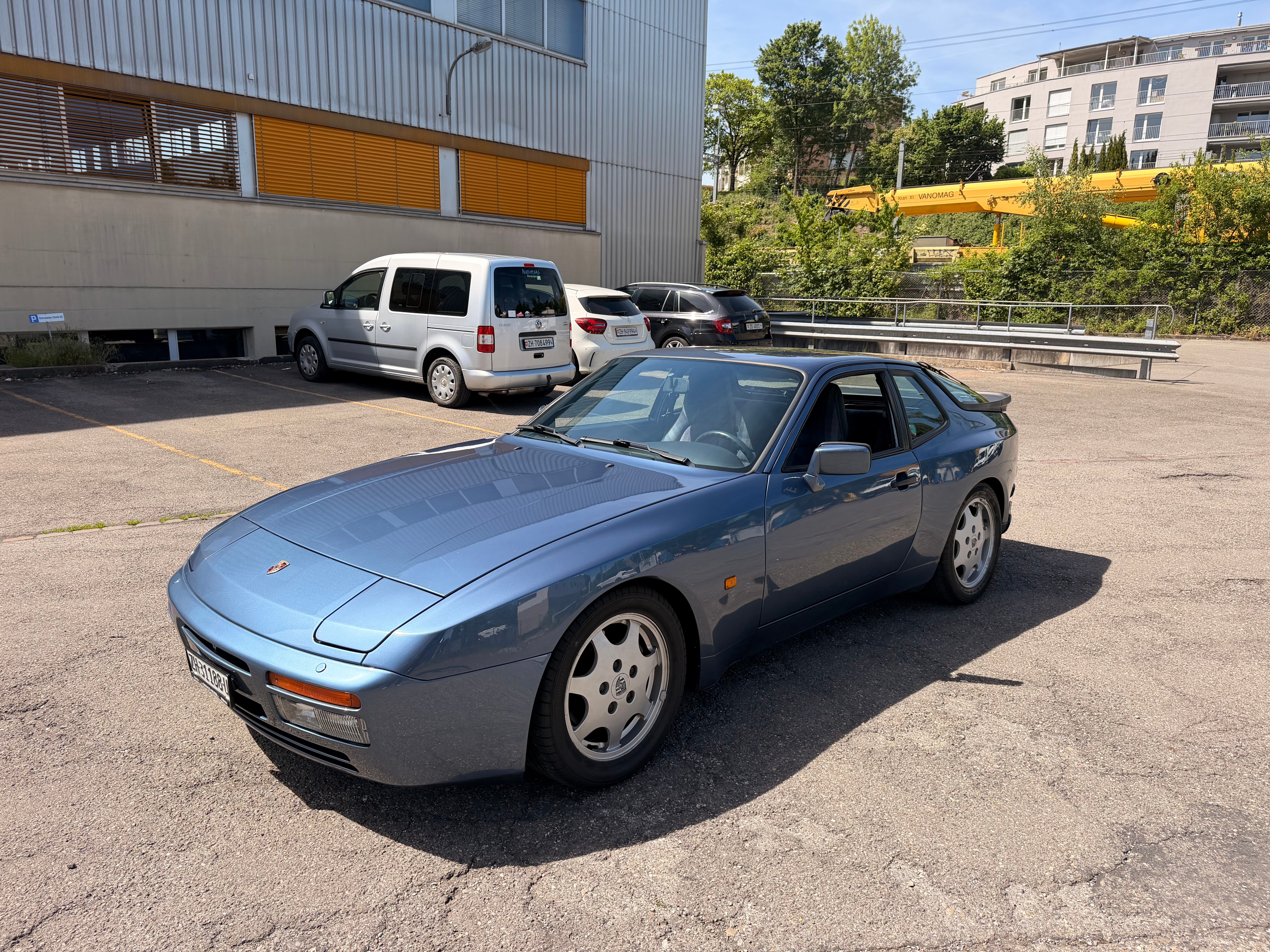 Car photo