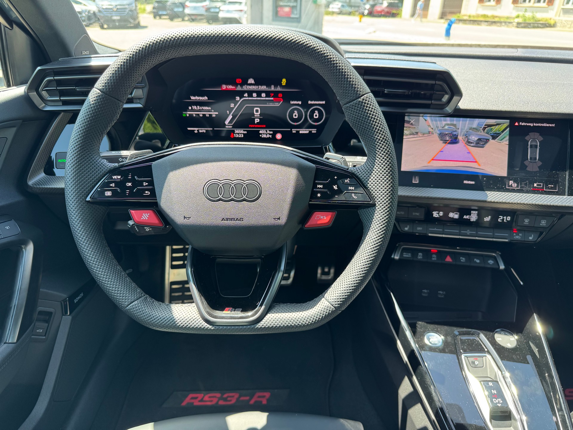 AUDI RS3-R ABT Limousine 2.5 TSI quattro Limited Edition 1 of 125 / 510PS / ABT Schmiedefelgen / ABT Abgasanlage / ABT Aerodynamik-image-14