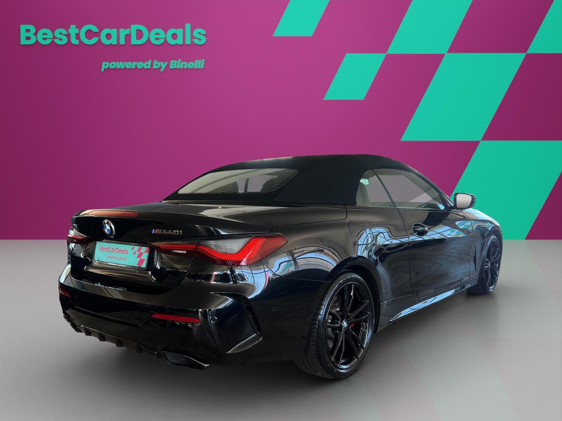 BMW M440i xDrive Cabrio-image-2