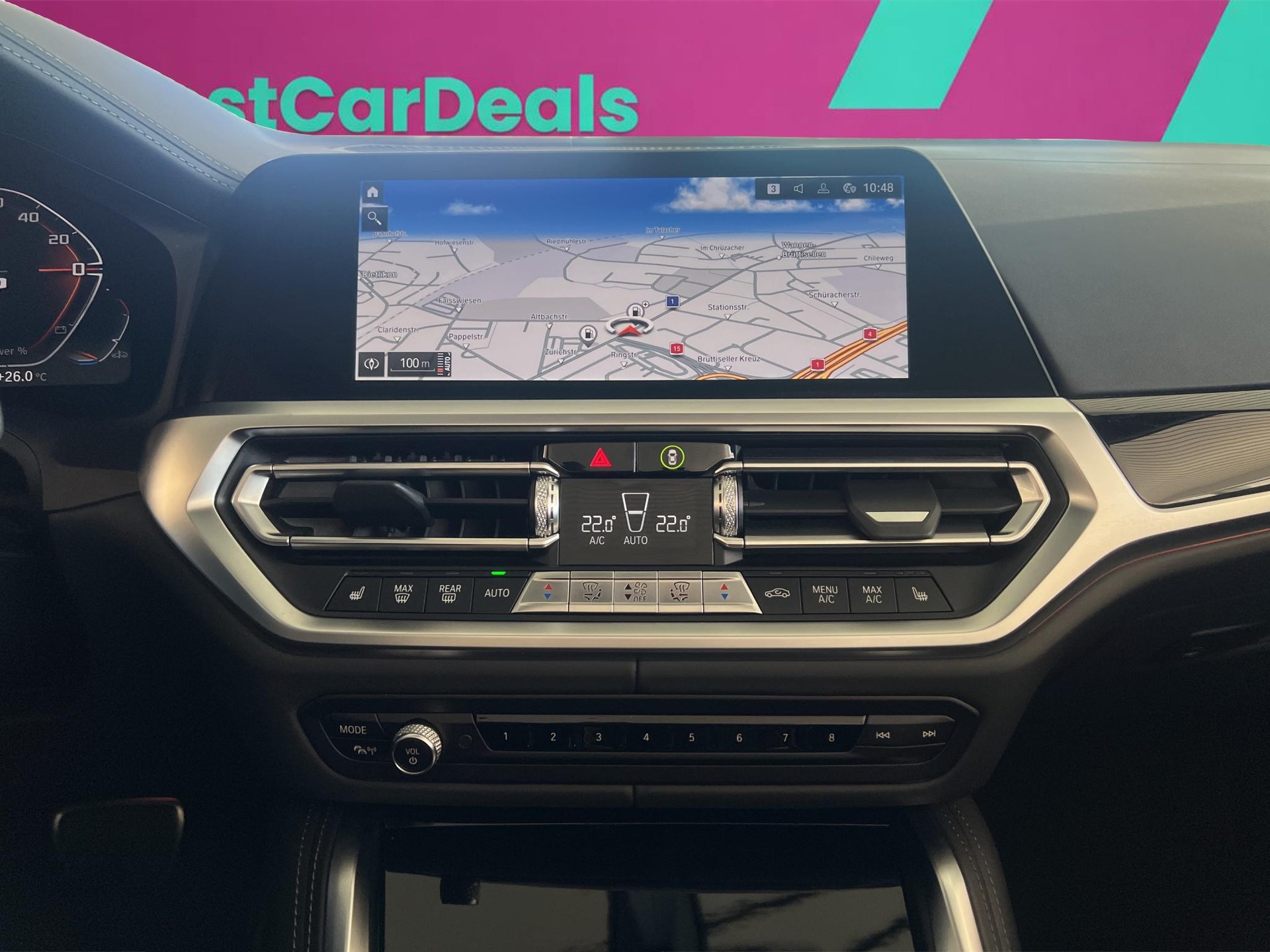 BMW M440i xDrive Cabrio-image-14
