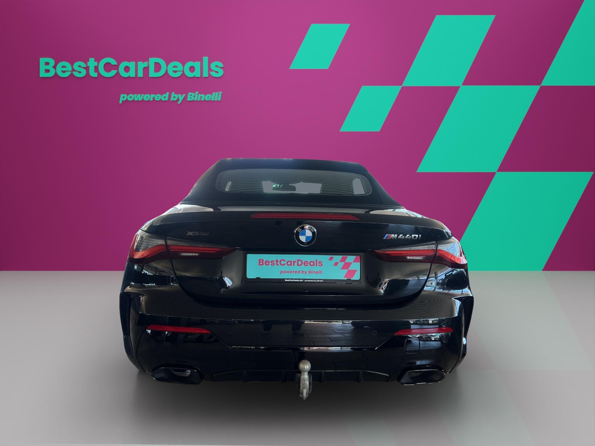 BMW M440i xDrive Cabrio-image-3