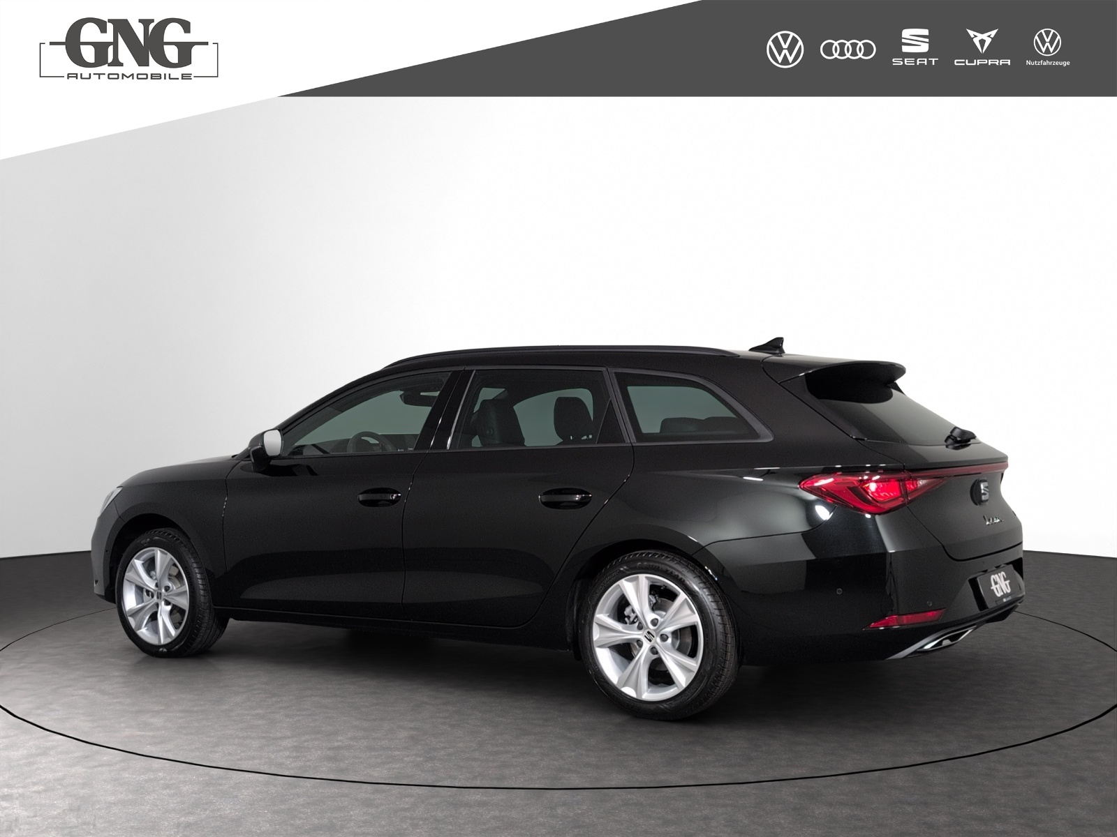 SEAT Leon ST 1.5 eTSI mHEV DSG Move FR-image-1
