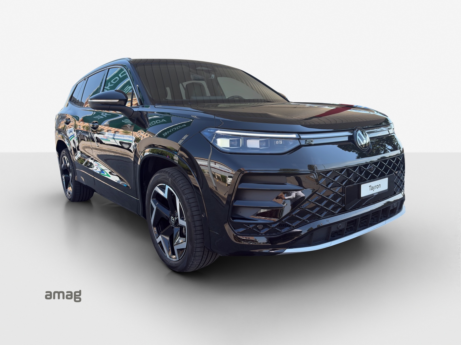 VW Fahrzeug wird im Kundenauftrag verkauft VW Tayron BLack 7 Seater-image-5