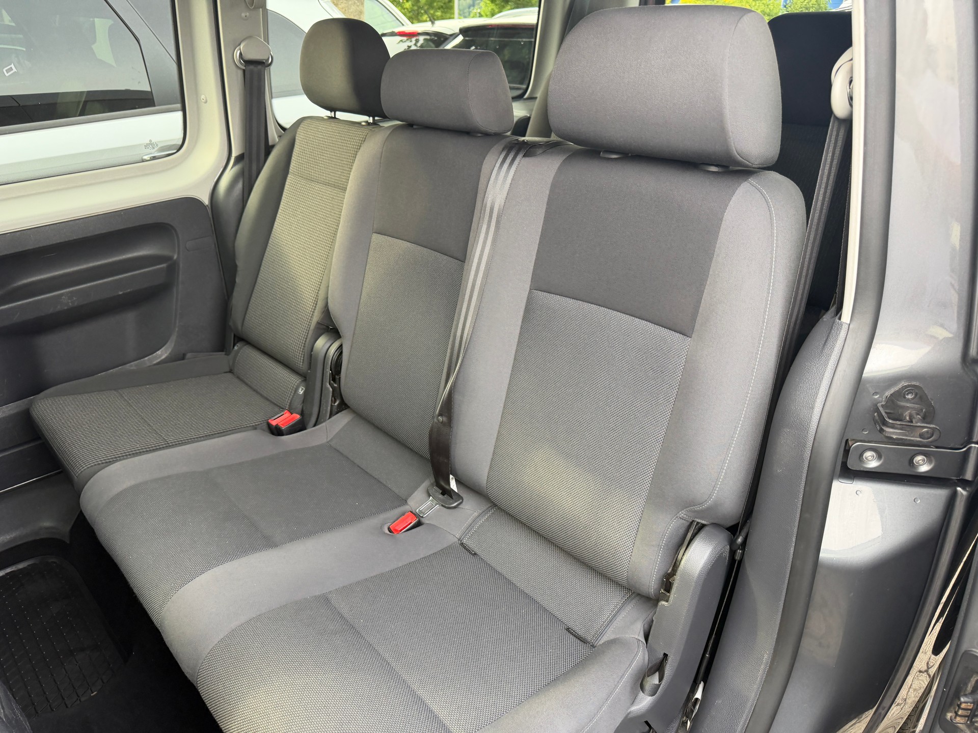 VW Caddy Maxi 2.0 TDI CR 4Motion CUP-image-14