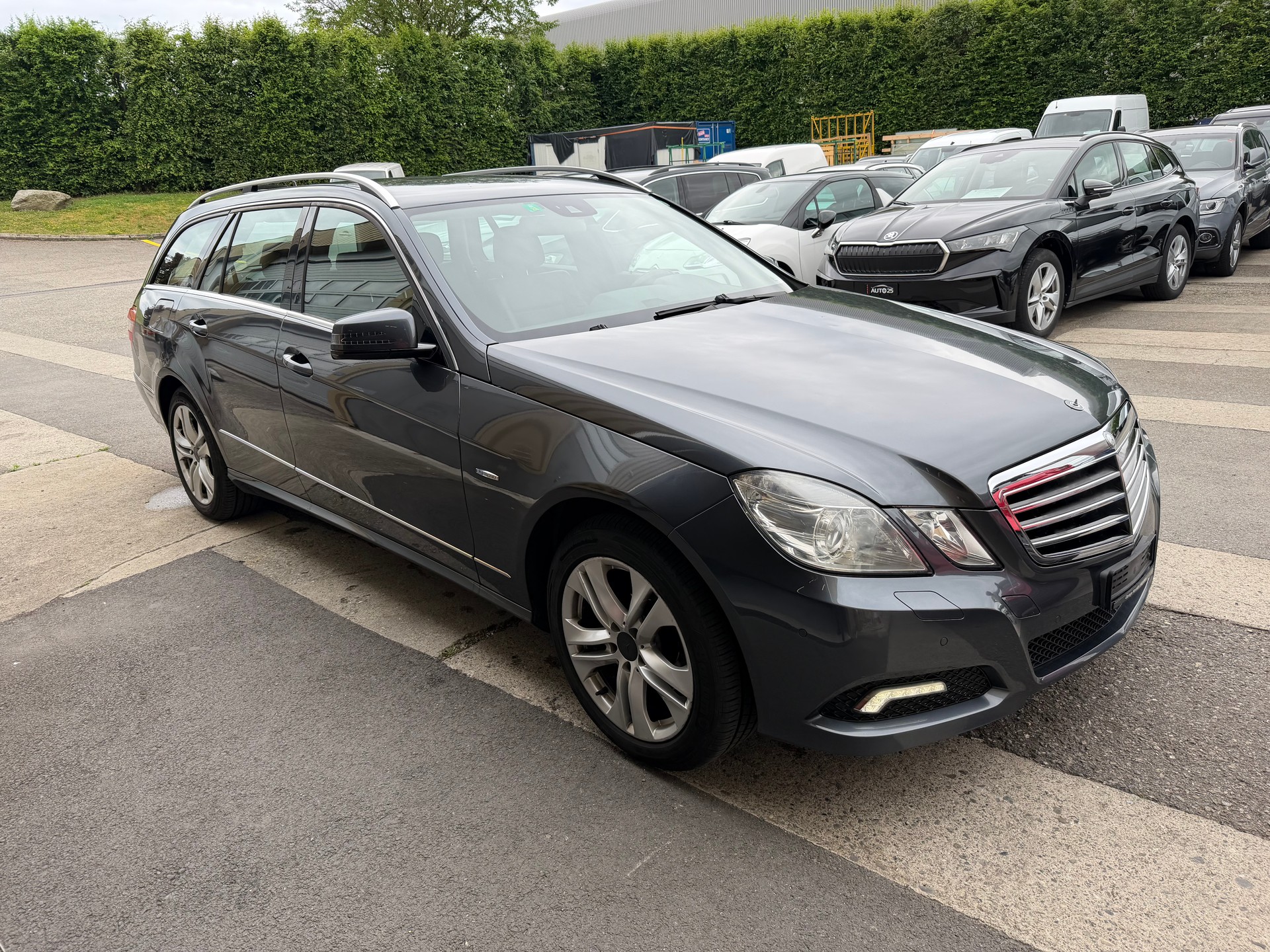 MERCEDES-BENZ E 200 CGI BlueEfficiency My Star Automatic-image-10